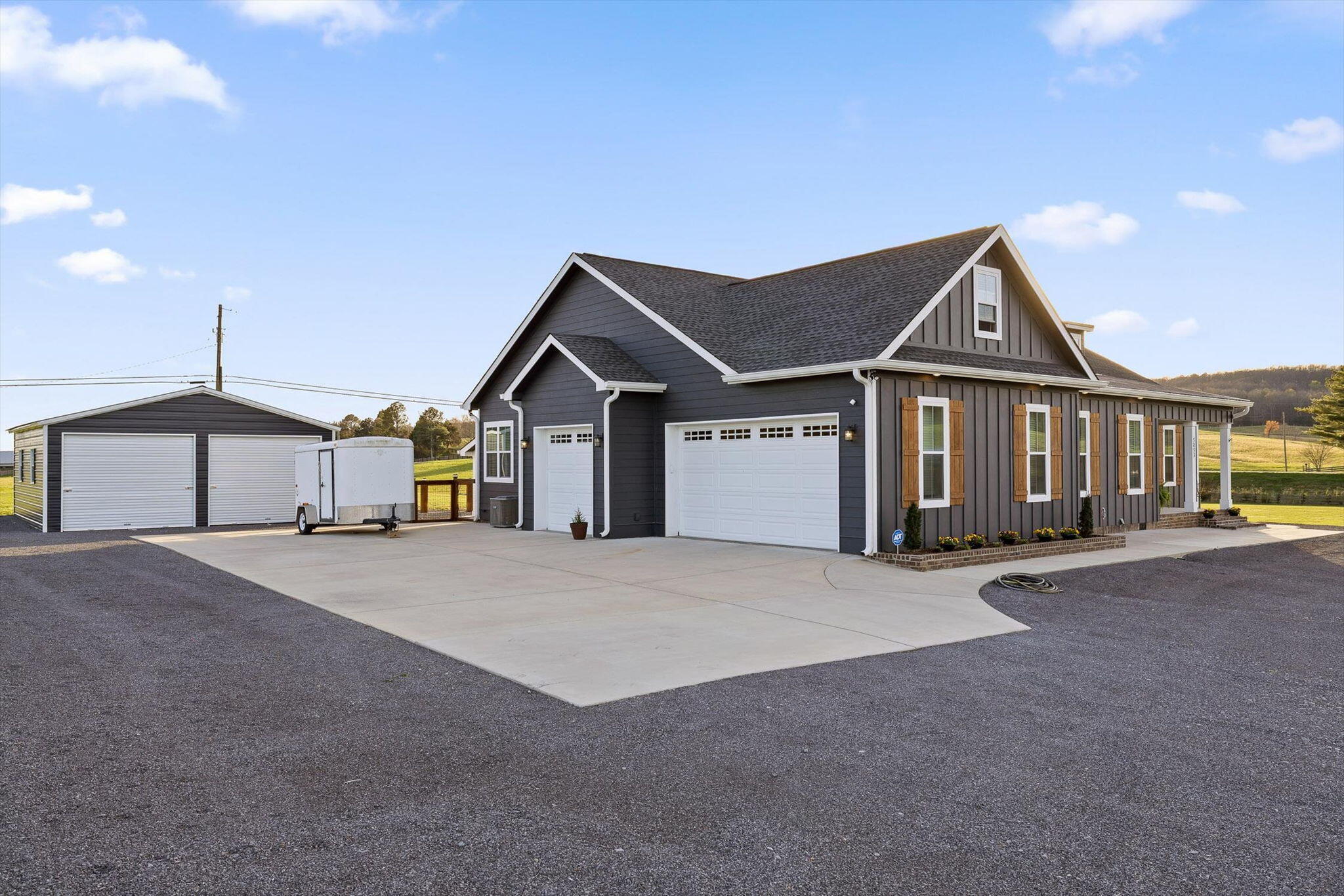 5853 Dalton Pike SE