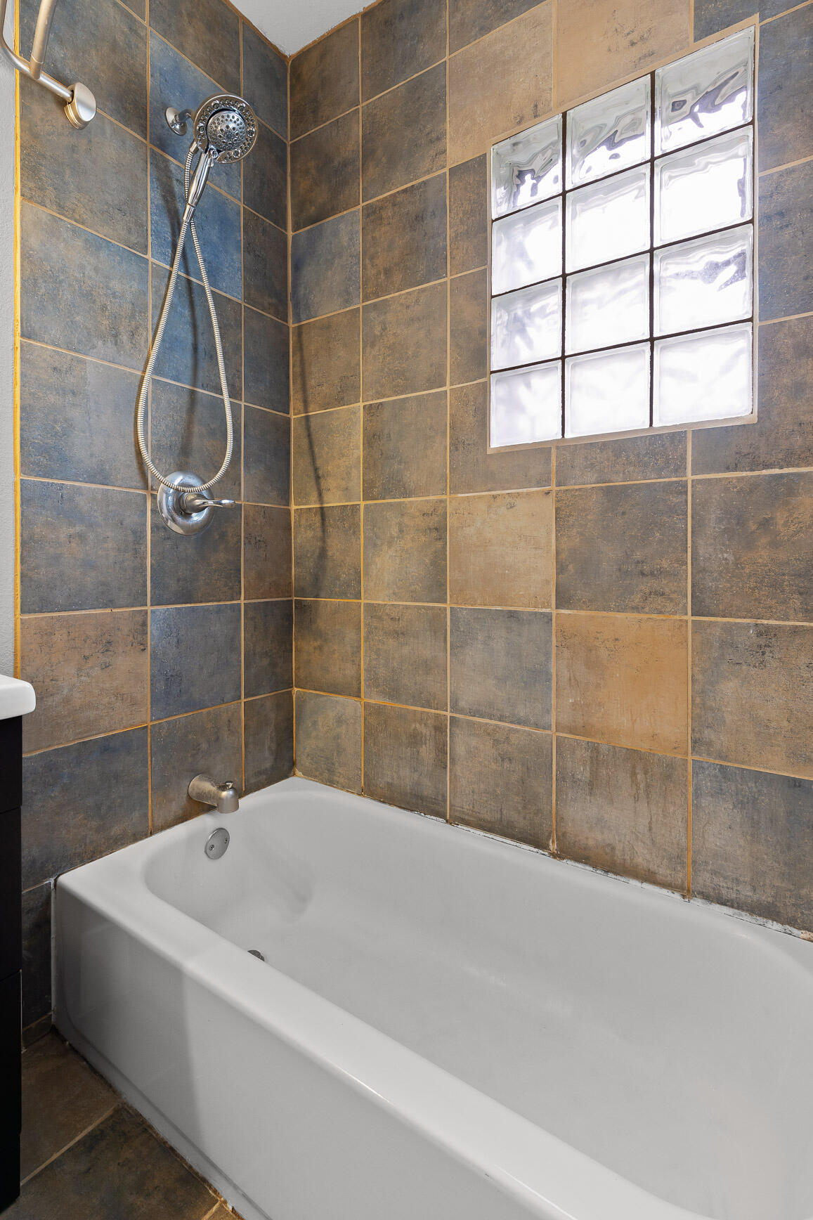 5720 Saint Elmo Avenue