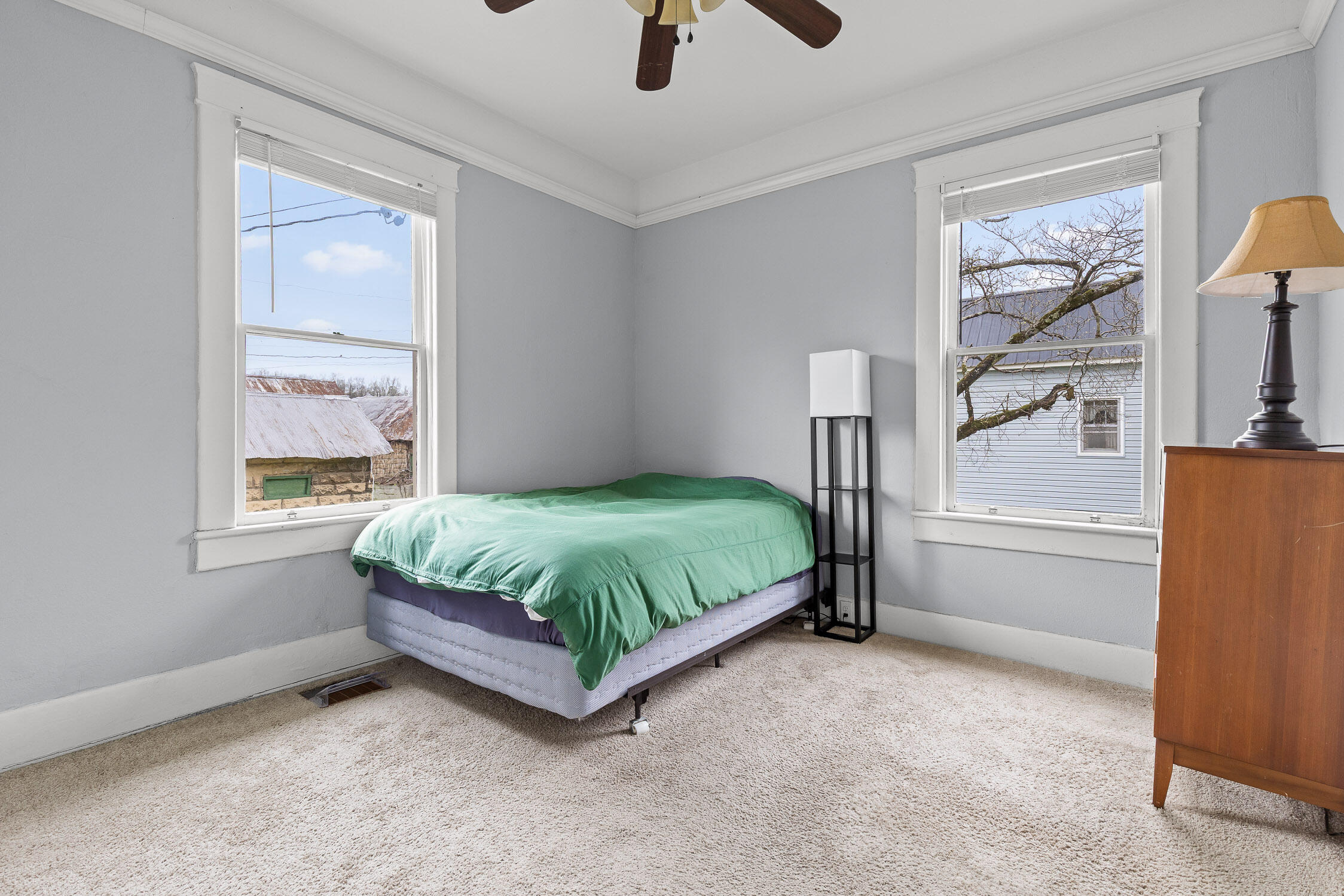 5720 Saint Elmo Avenue