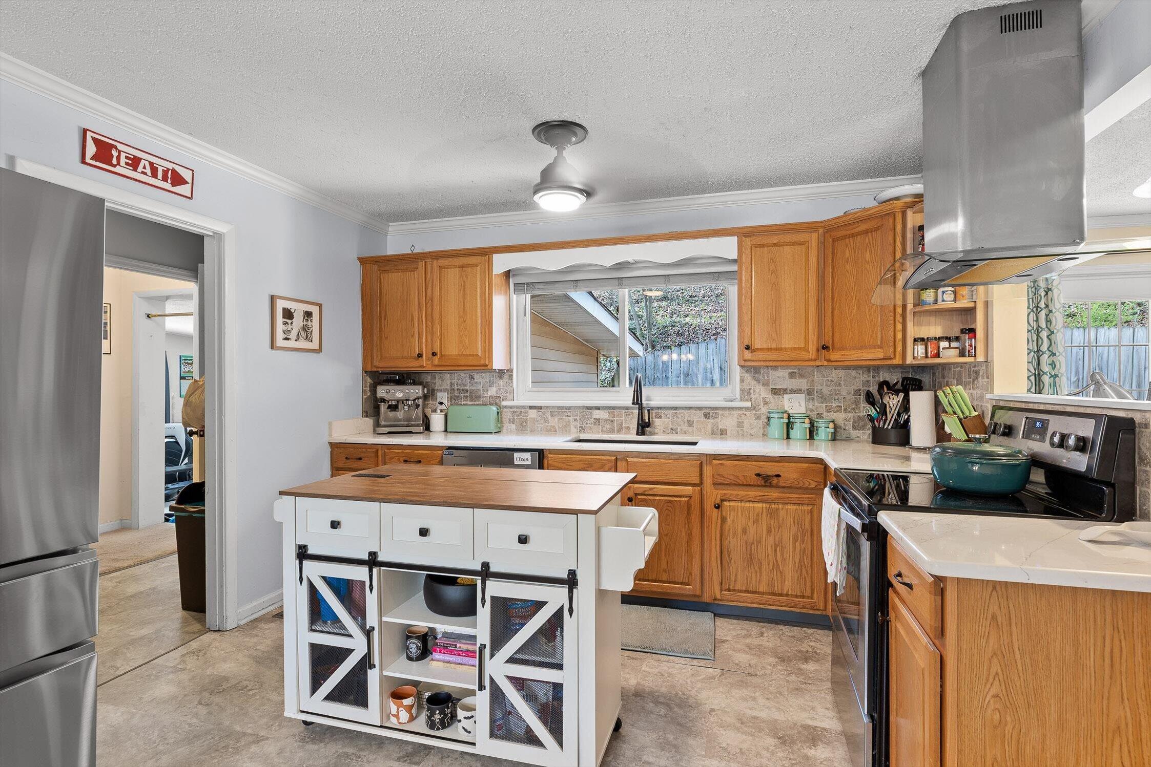 3735 Thrushwood Drive