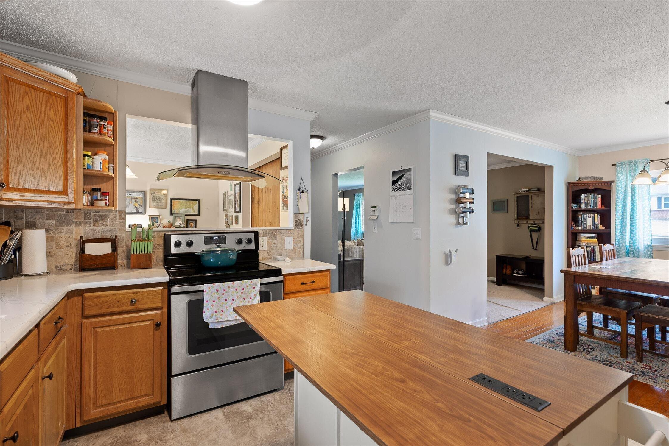 3735 Thrushwood Drive