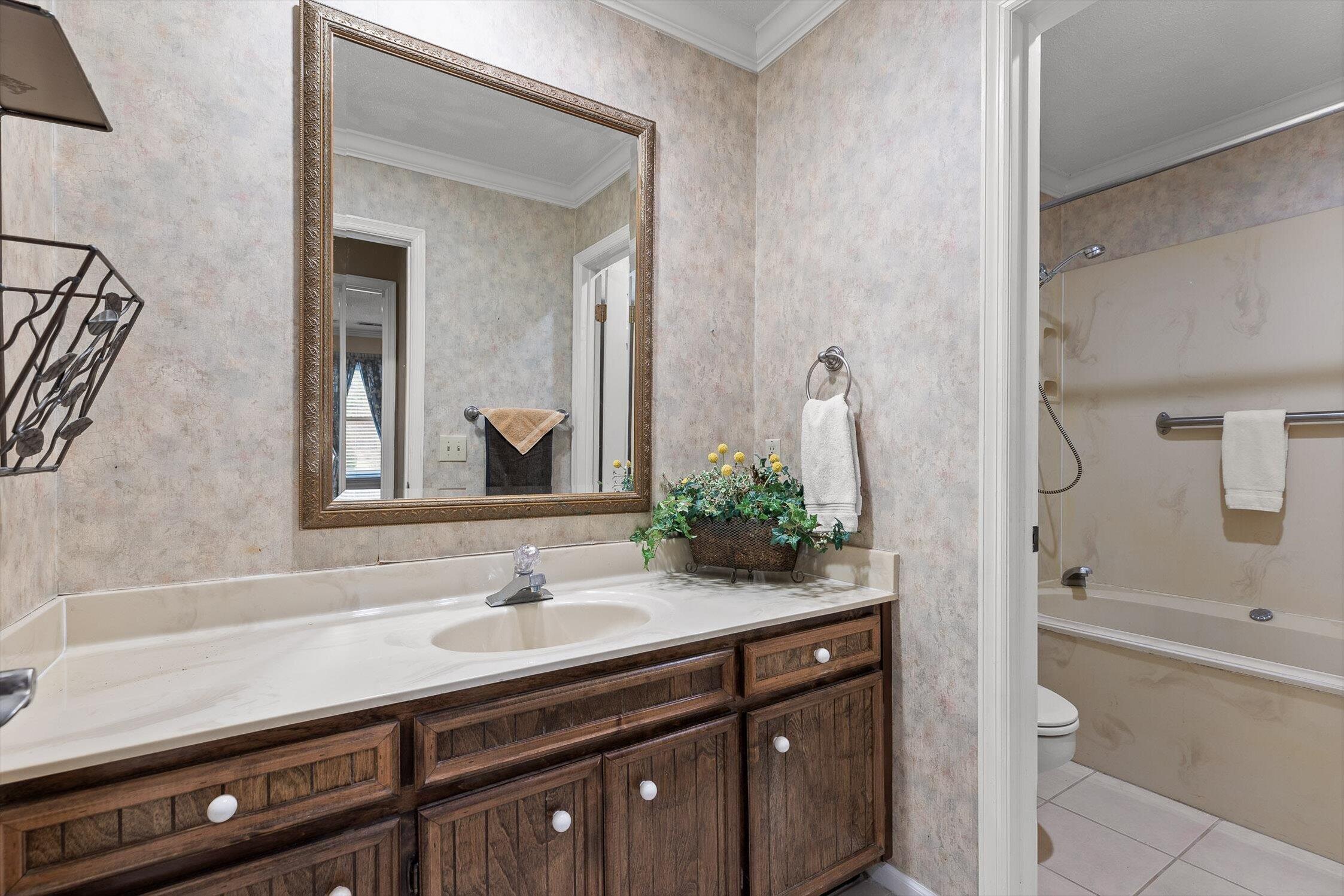 1812 Georgetown Lane