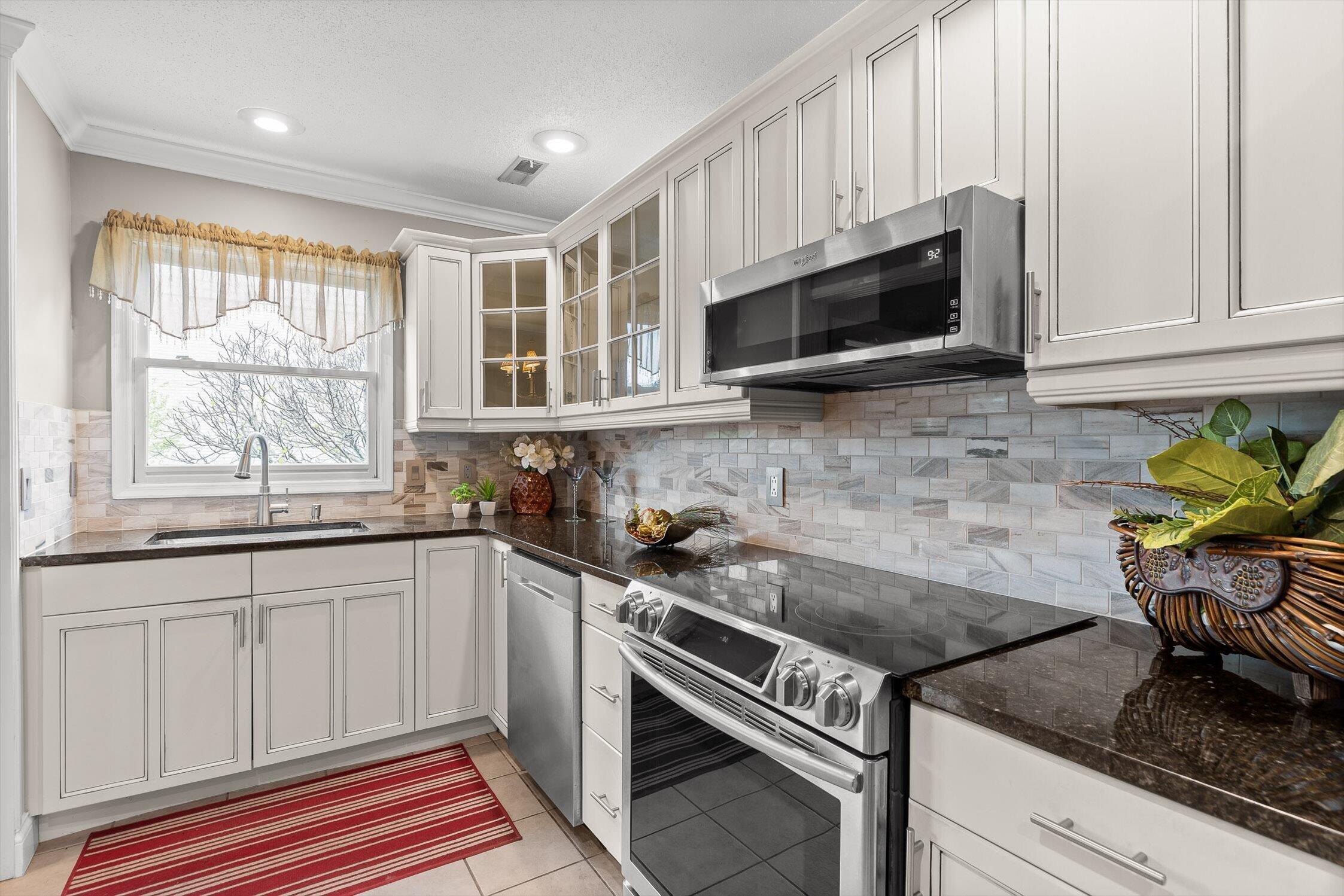 1812 Georgetown Lane