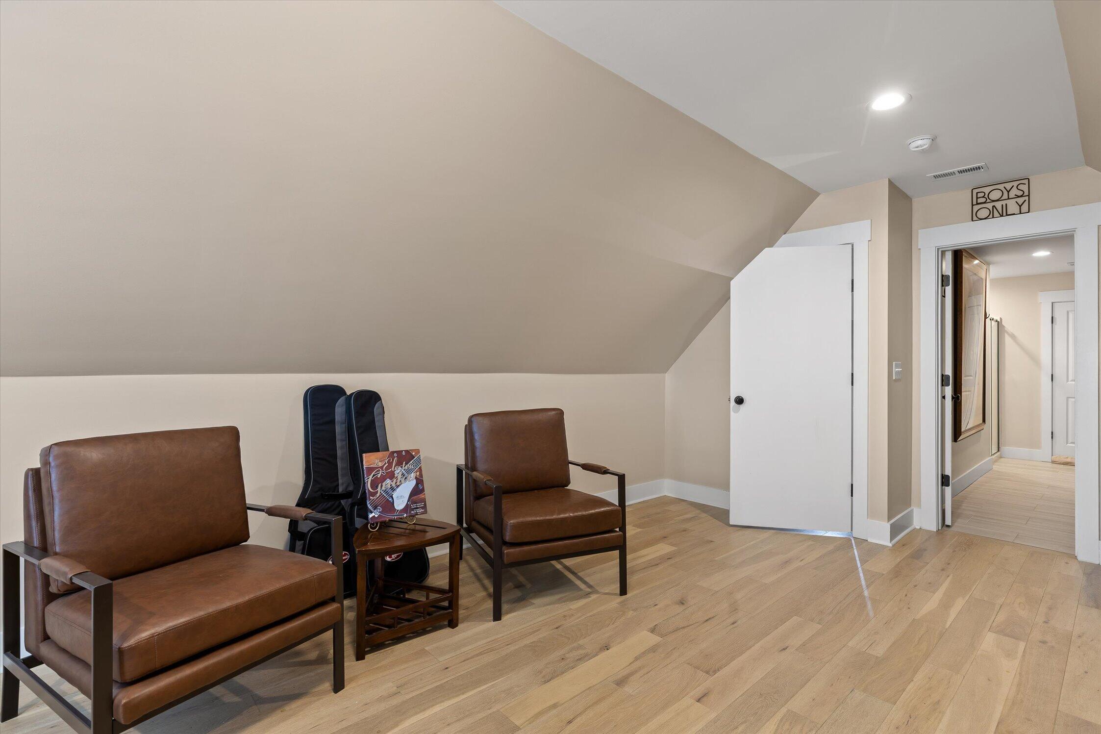 12076 Mare Court