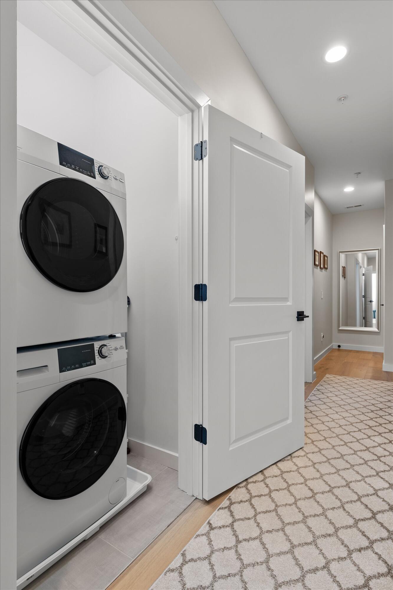 895 Cherokee Boulevard