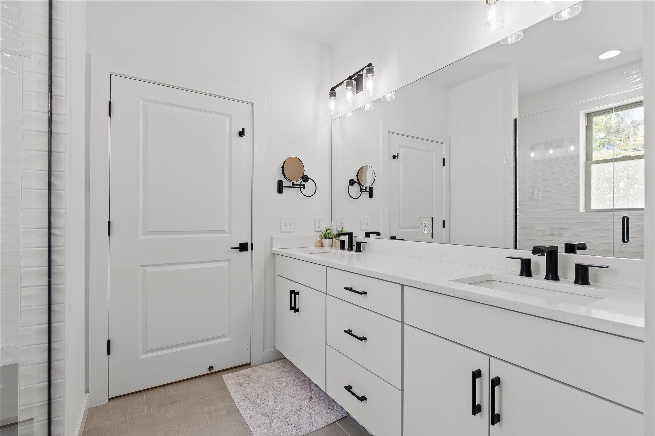 895 Cherokee Boulevard