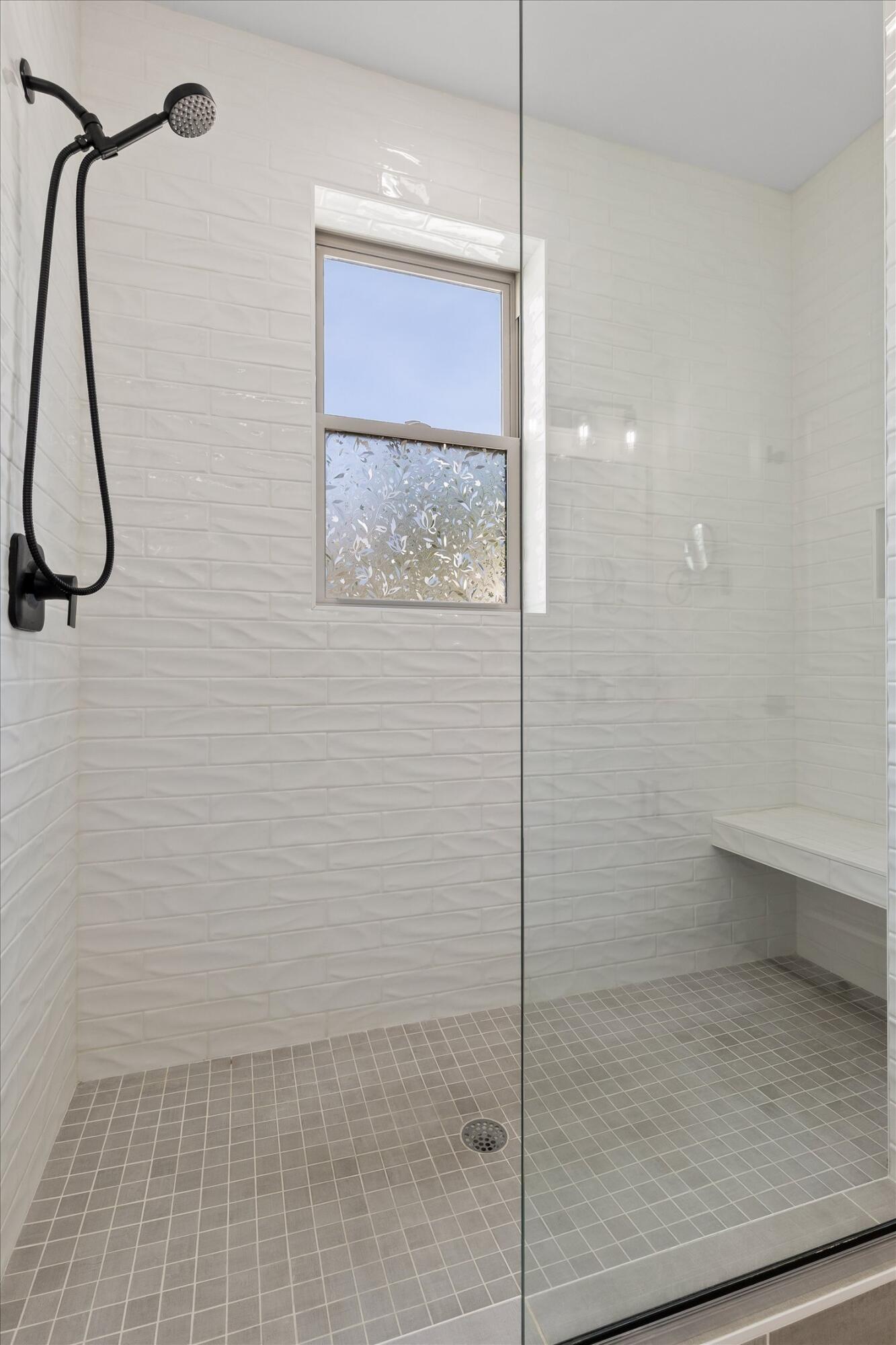 895 Cherokee Boulevard