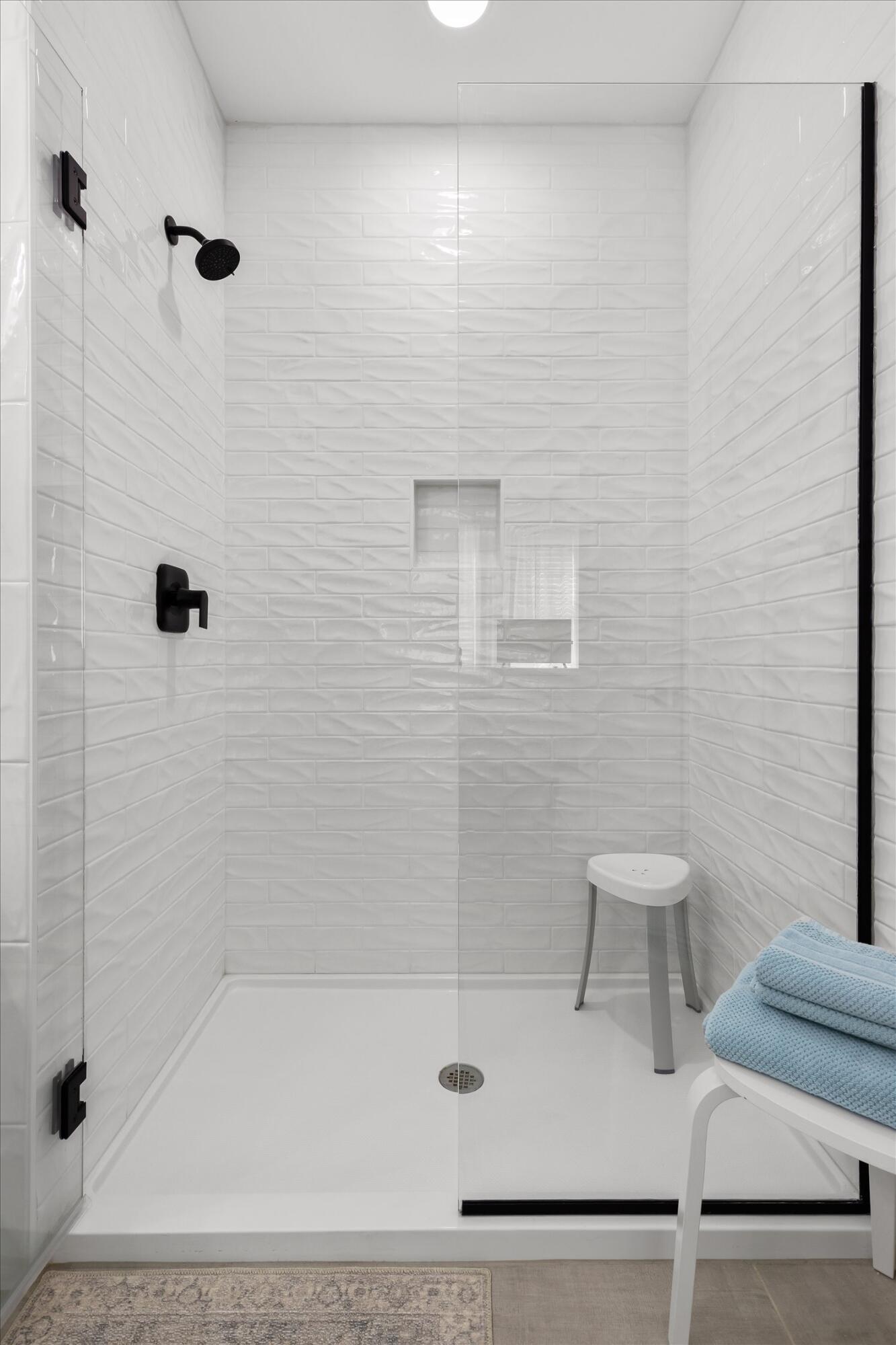 895 Cherokee Boulevard