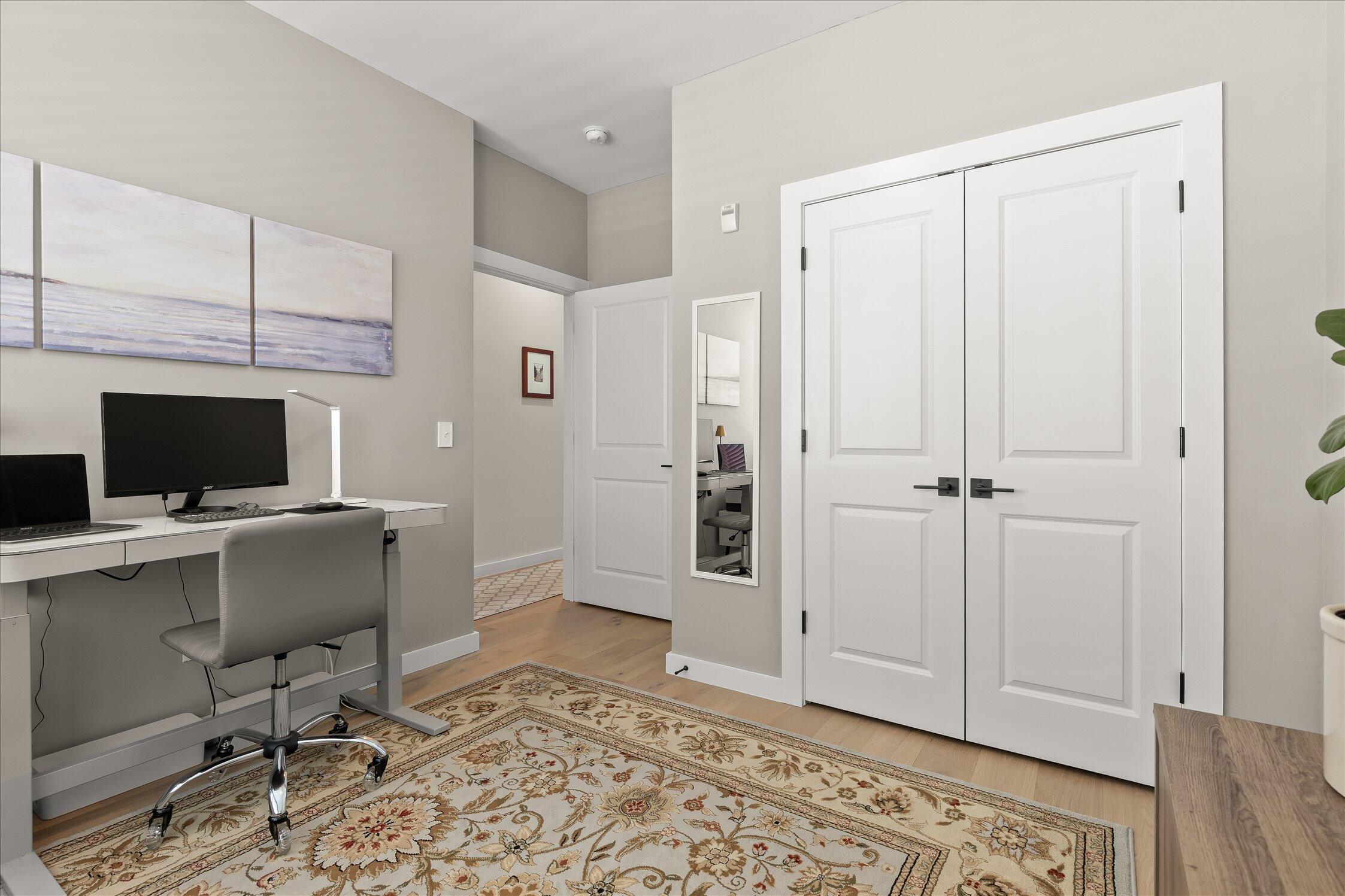 895 Cherokee Boulevard