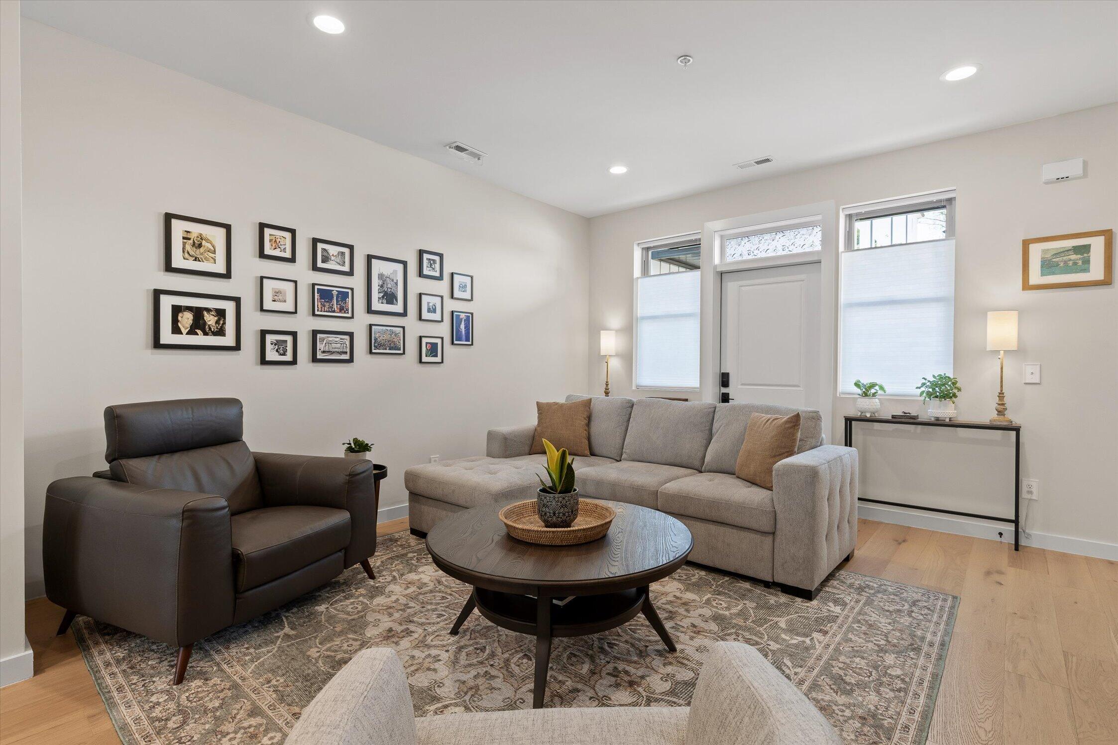 895 Cherokee Boulevard