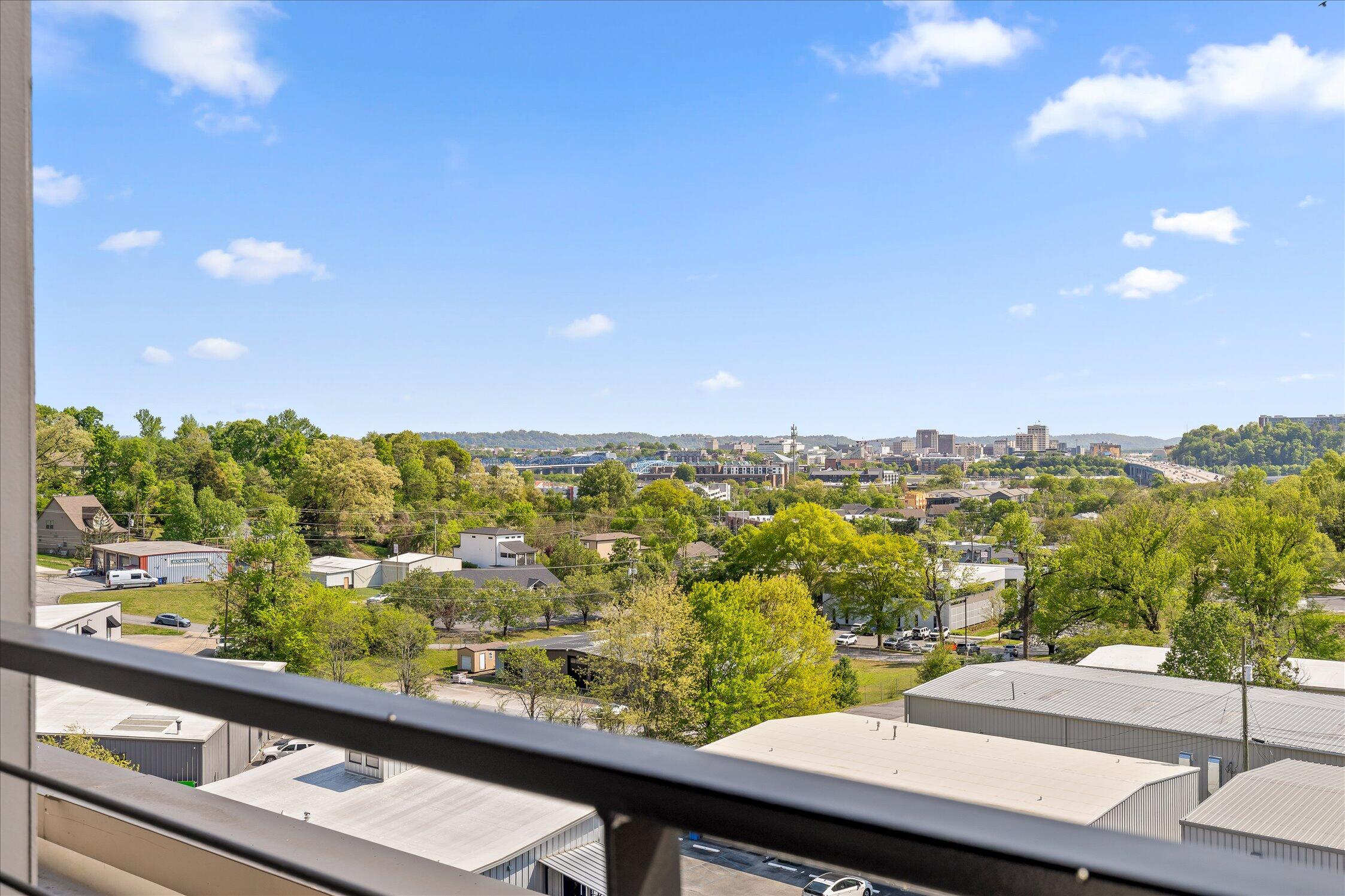 895 Cherokee Boulevard