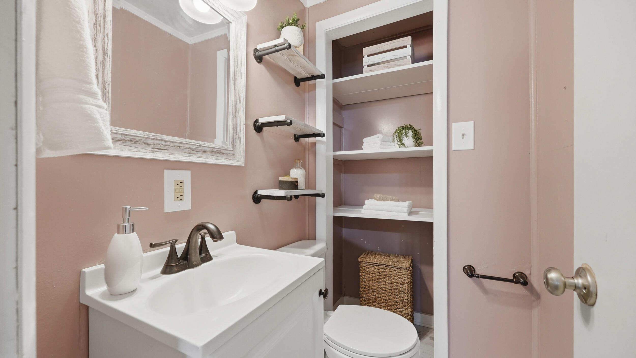 1411 Hickory Valley Road