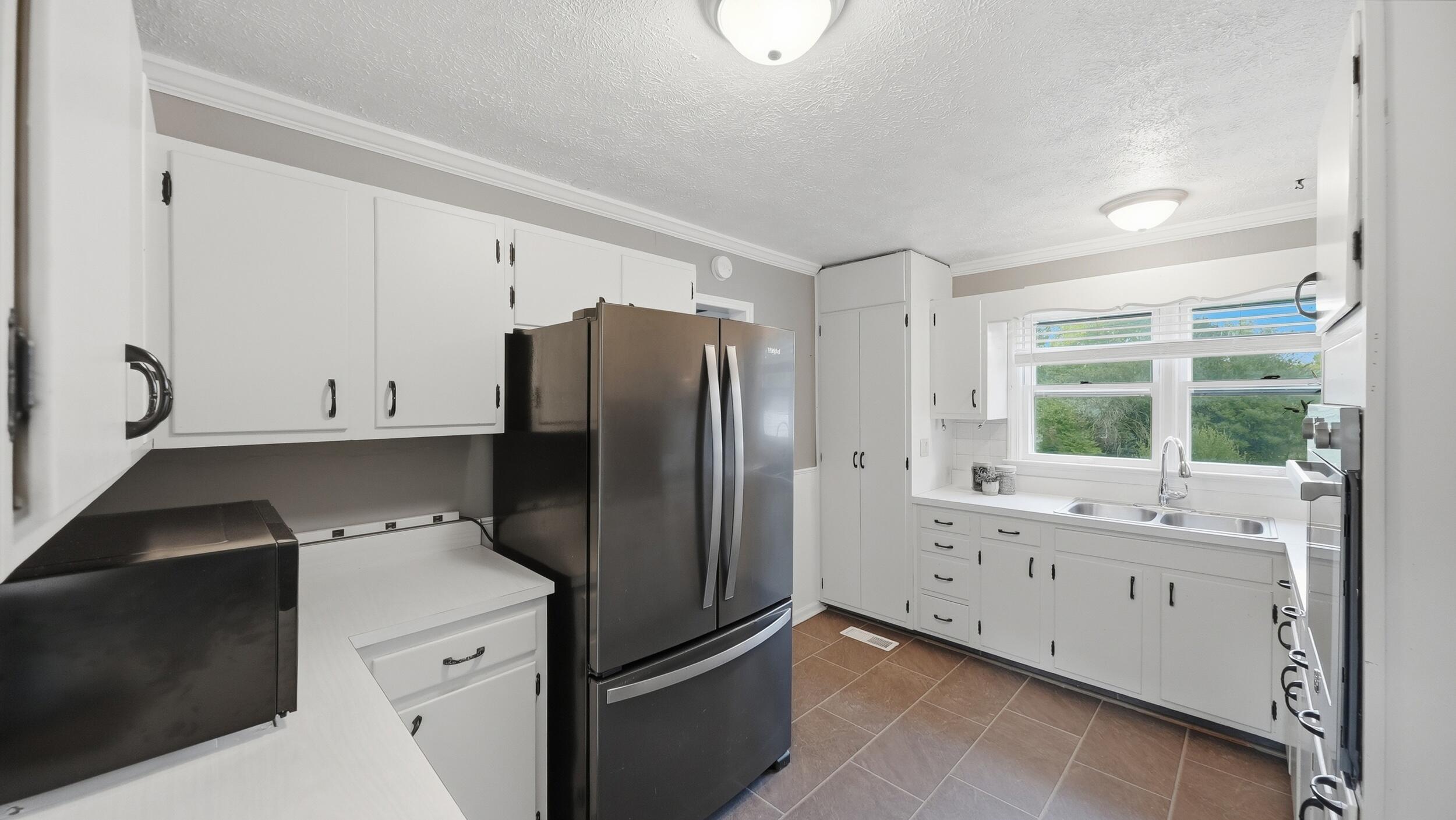 1411 Hickory Valley Road