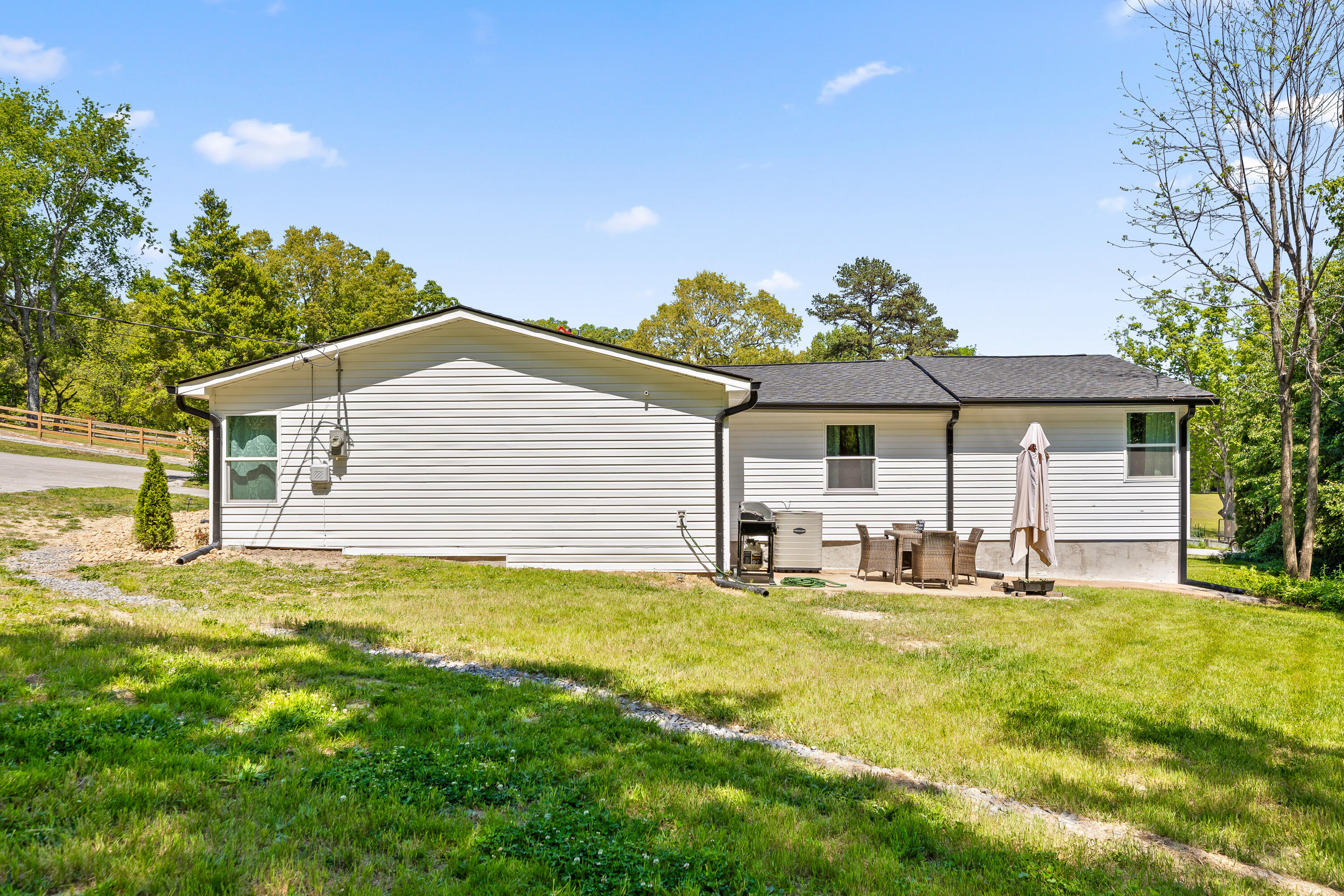 3940 Cole Trail