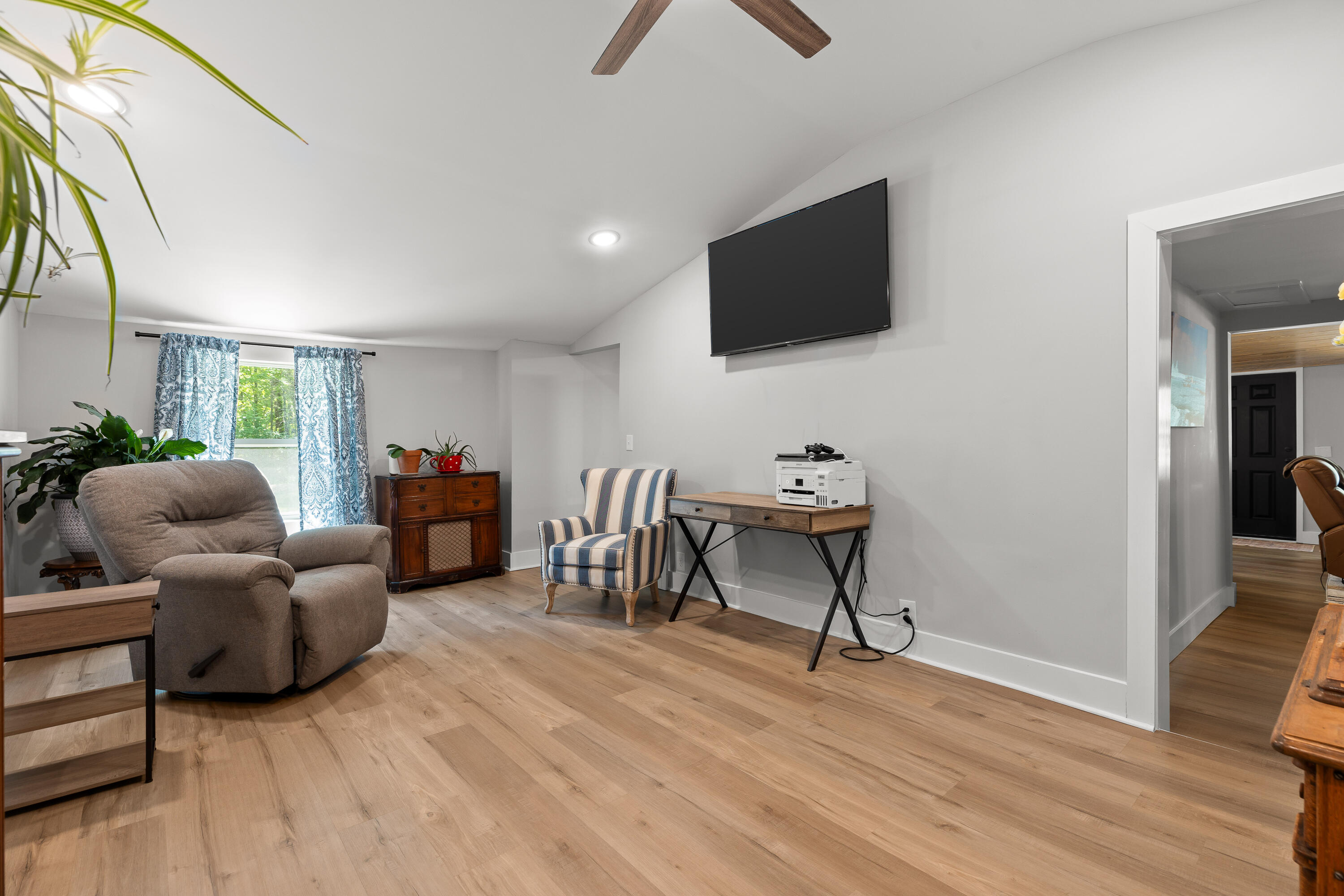 3940 Cole Trail