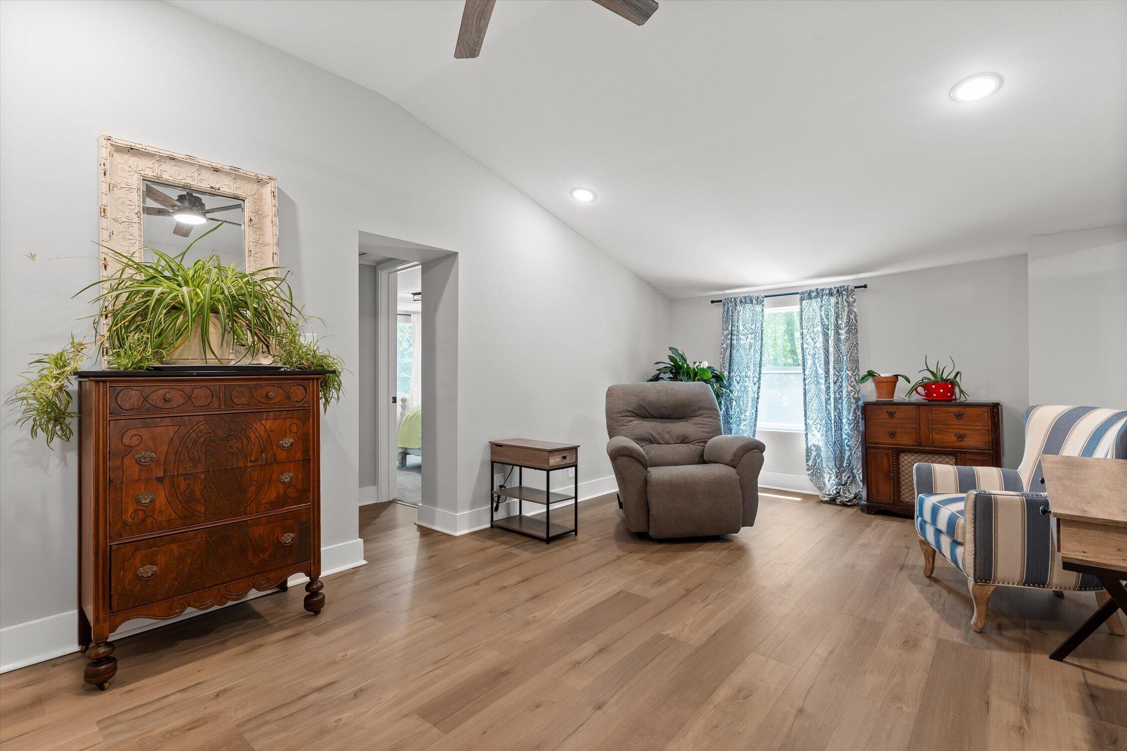 3940 Cole Trail