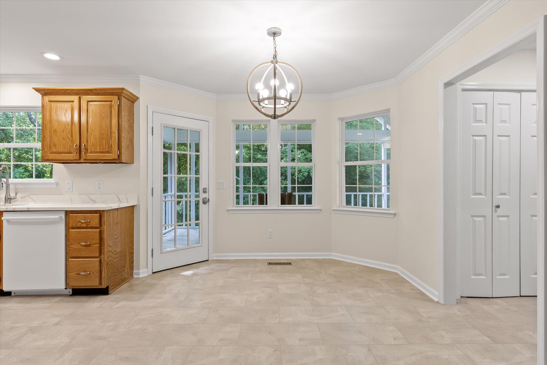 152 Ridgeway Circle