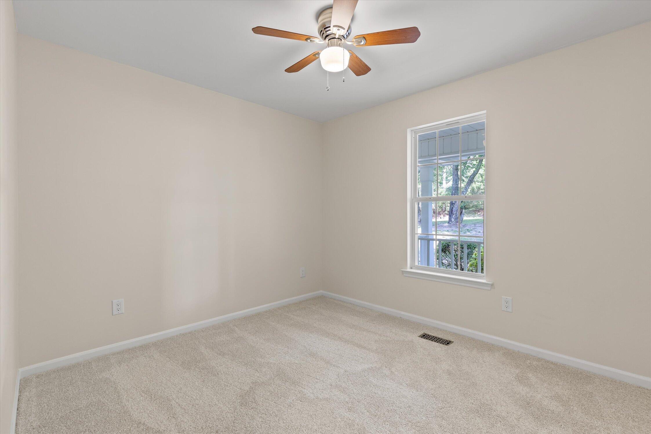 152 Ridgeway Circle