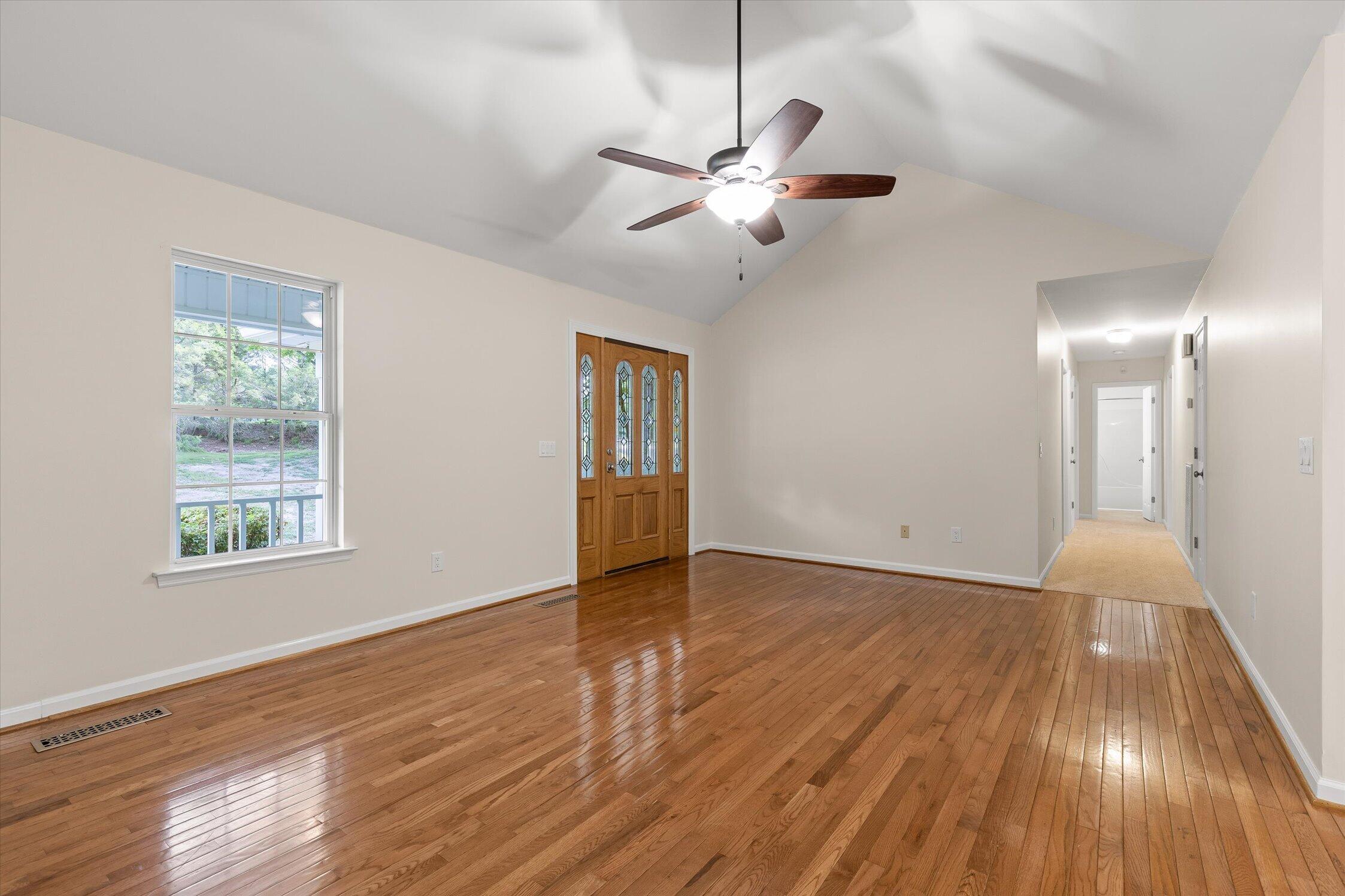 152 Ridgeway Circle