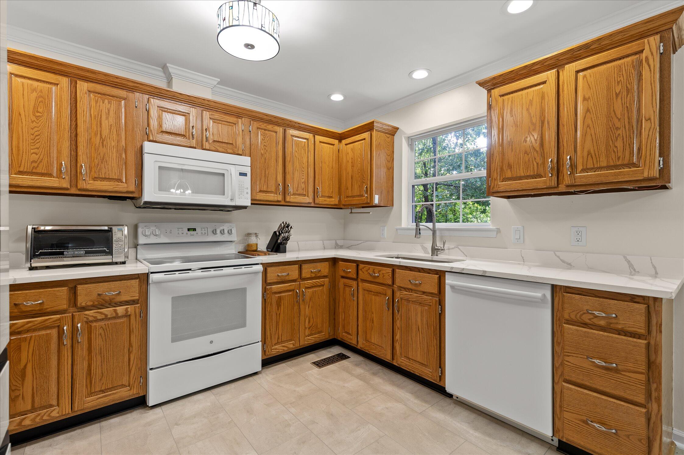 152 Ridgeway Circle