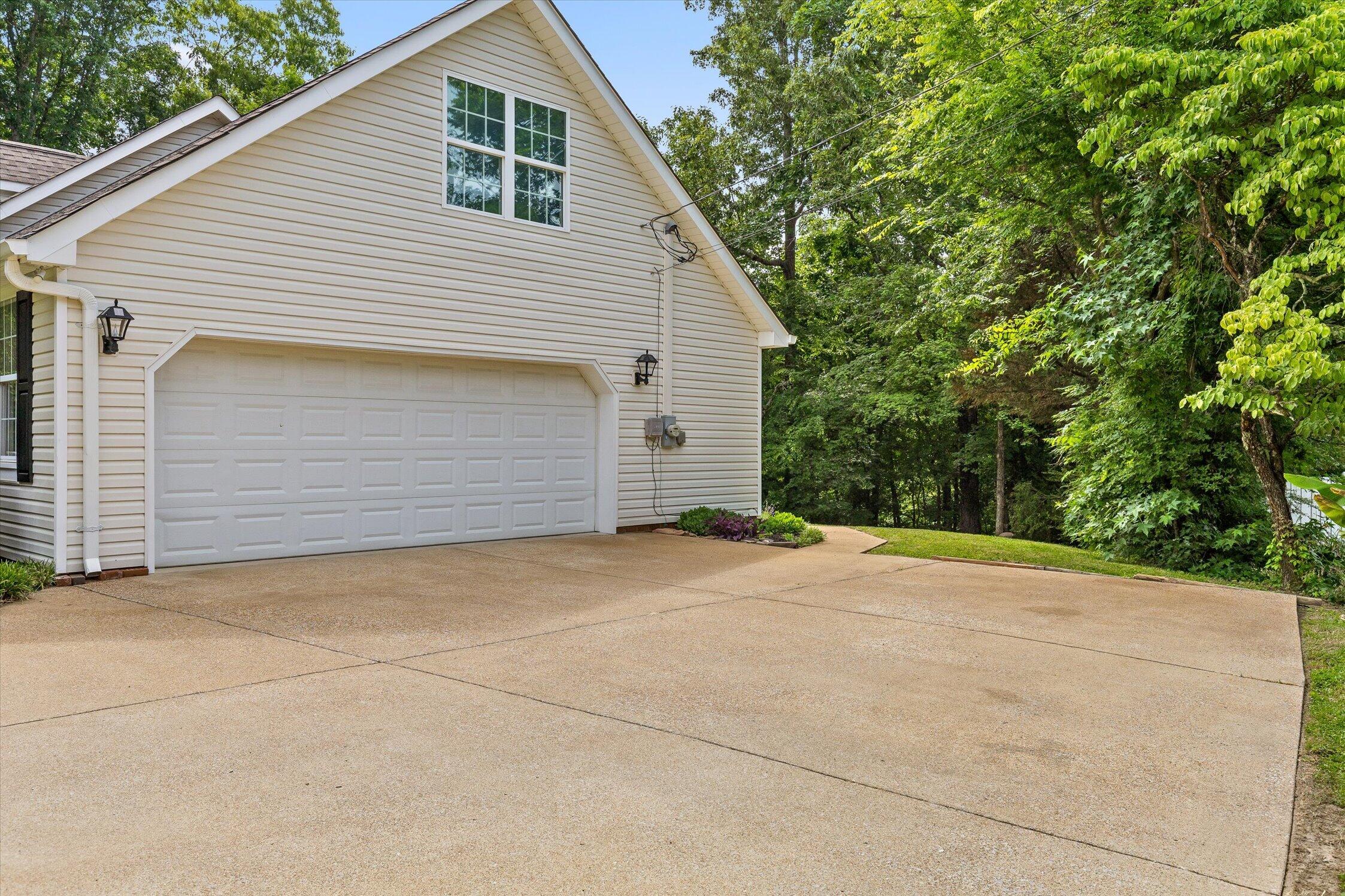 152 Ridgeway Circle