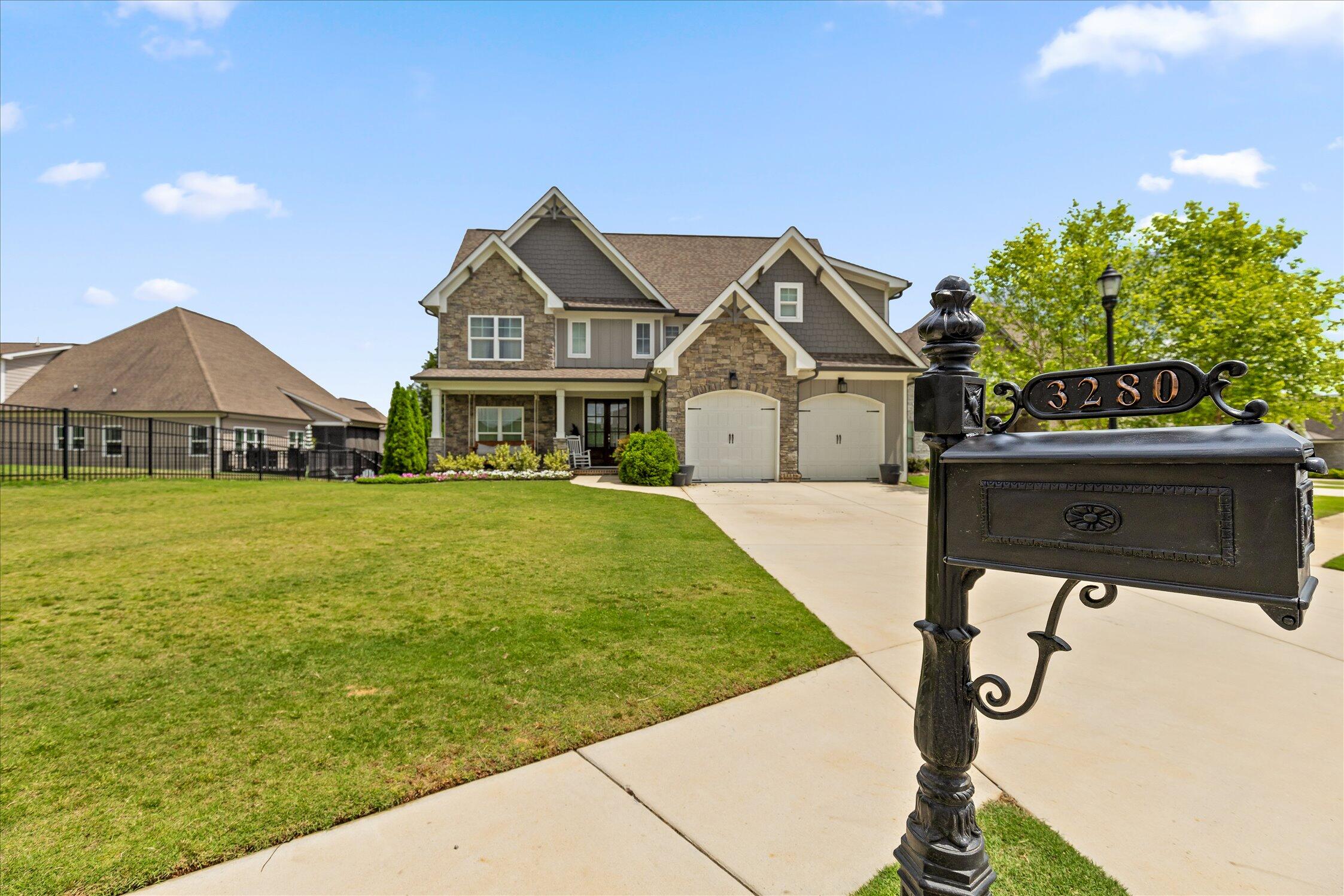 3280 Gavin Way, 69