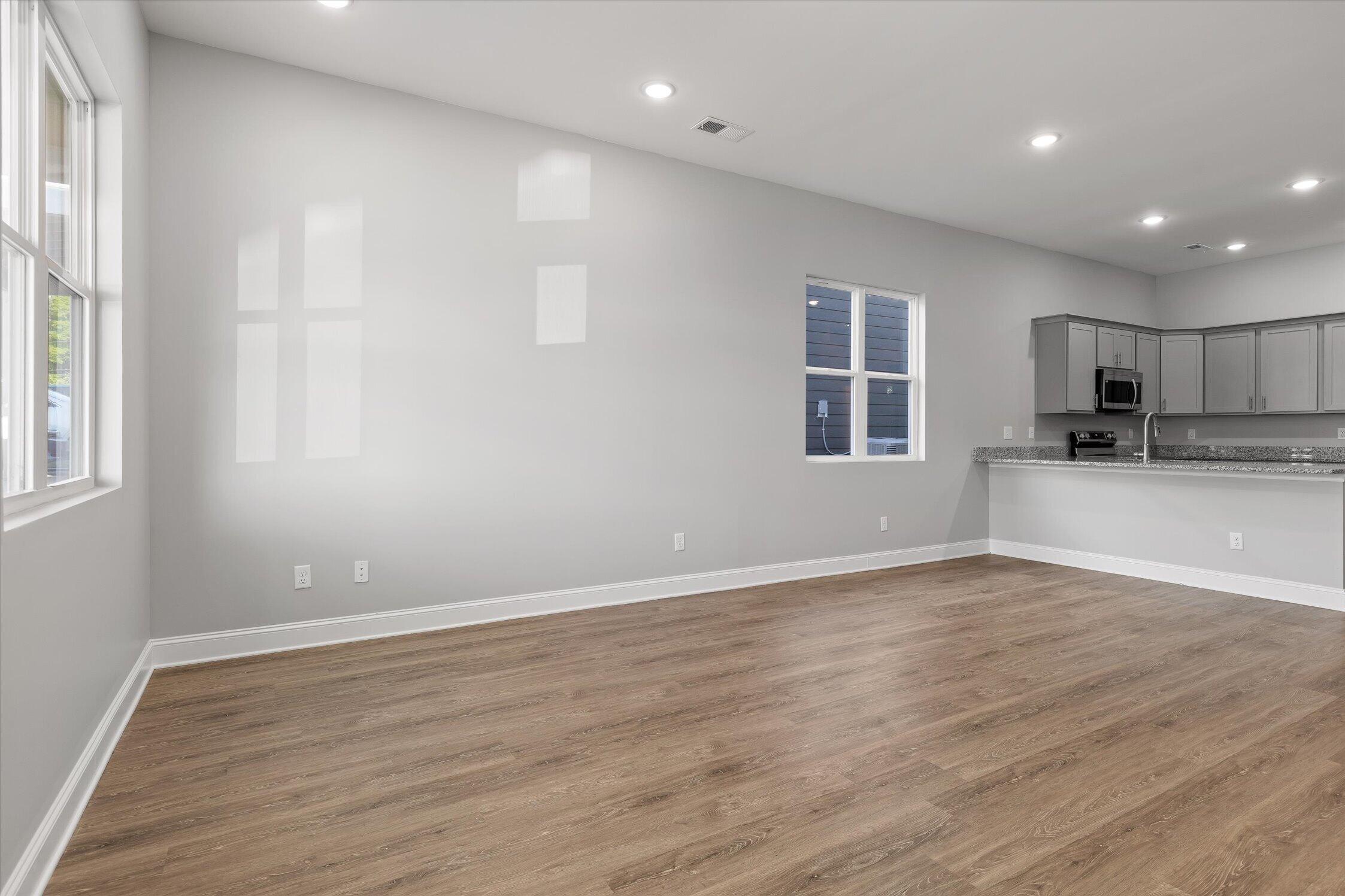 5359 Lynnland Terrace