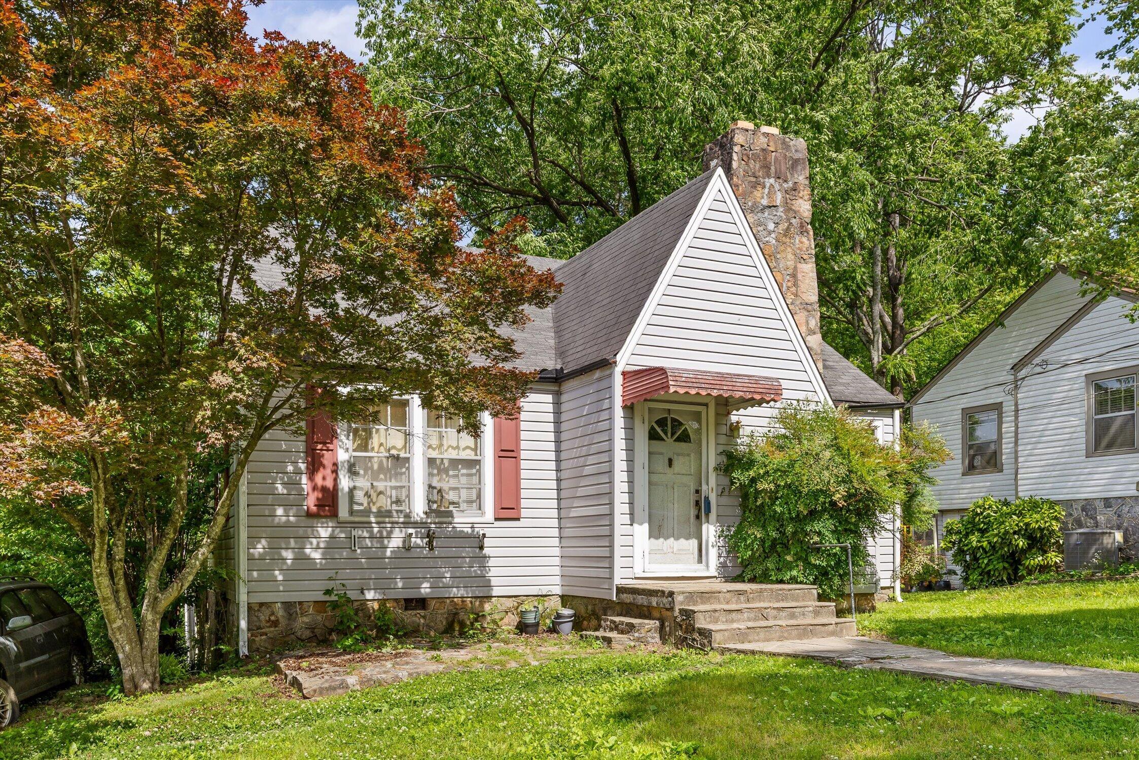 120 Alden Avenue