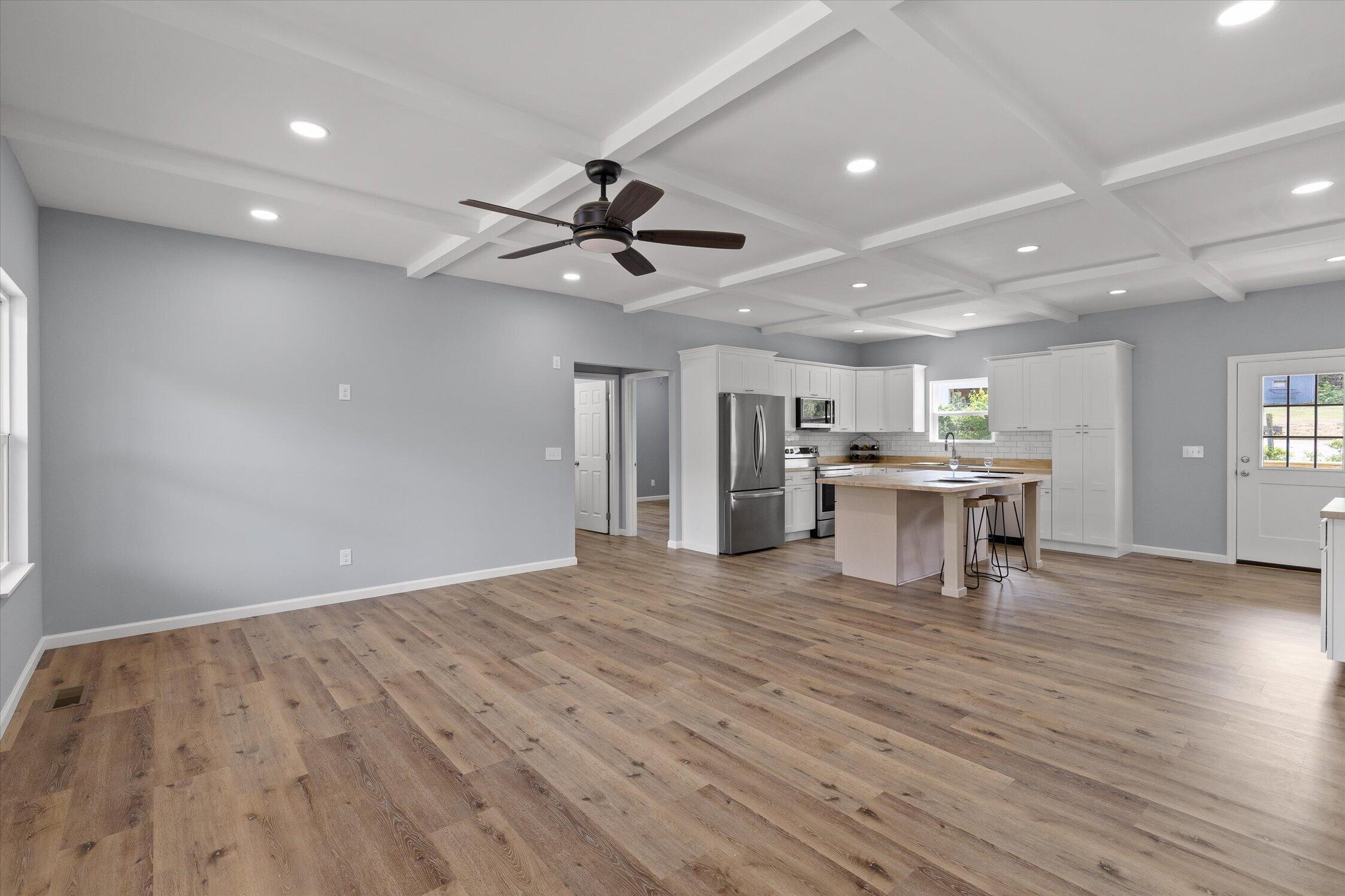 133 N Knobby Road