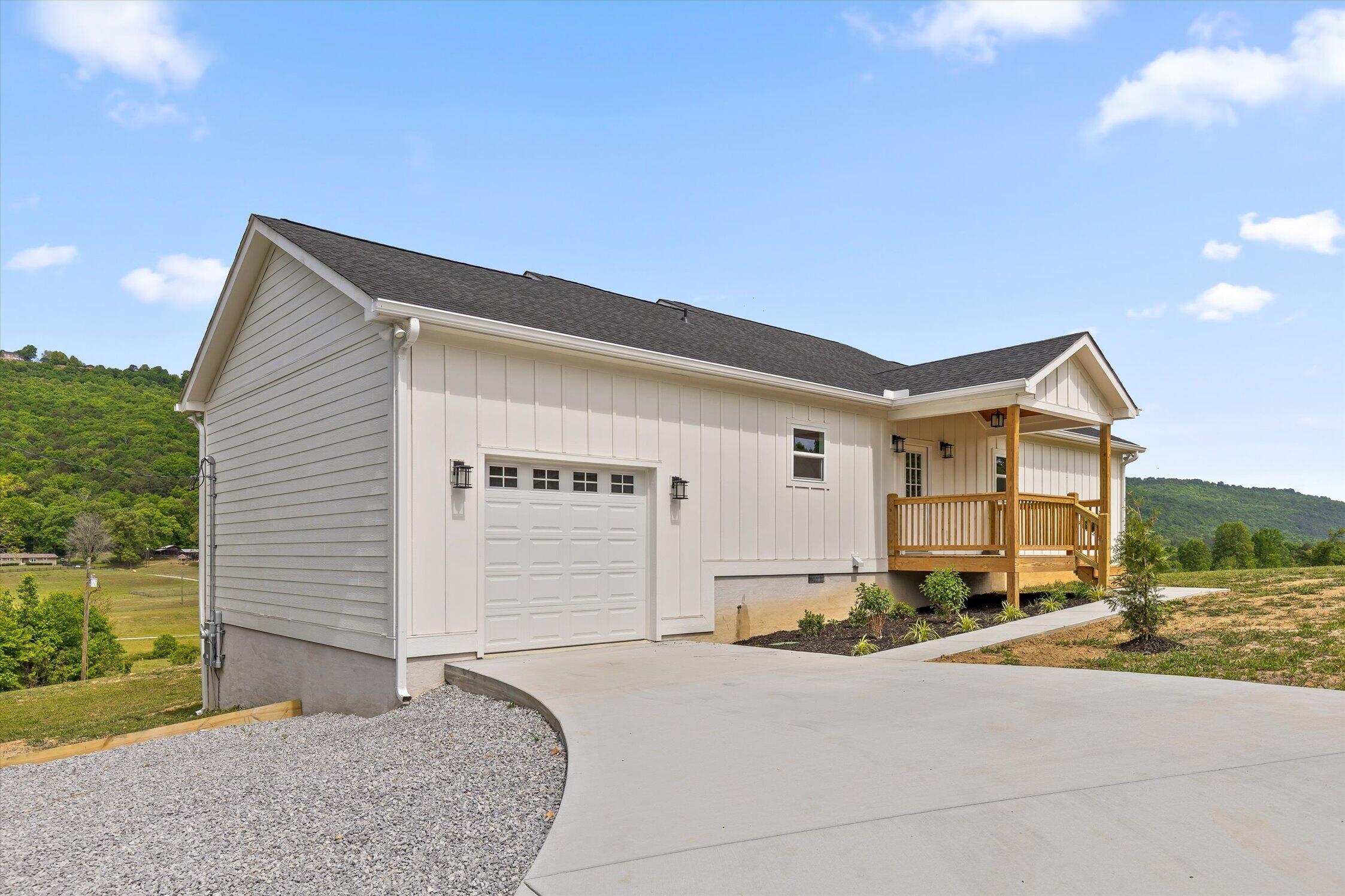 133 N Knobby Road