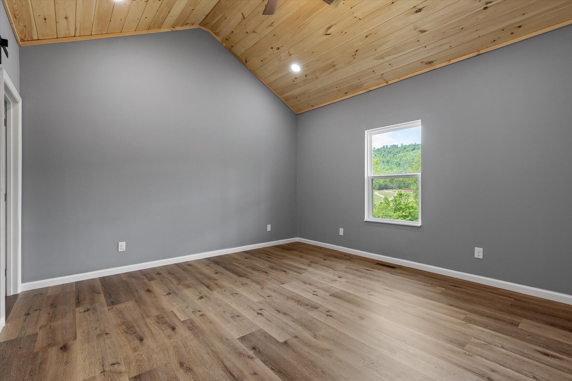 133 N Knobby Road