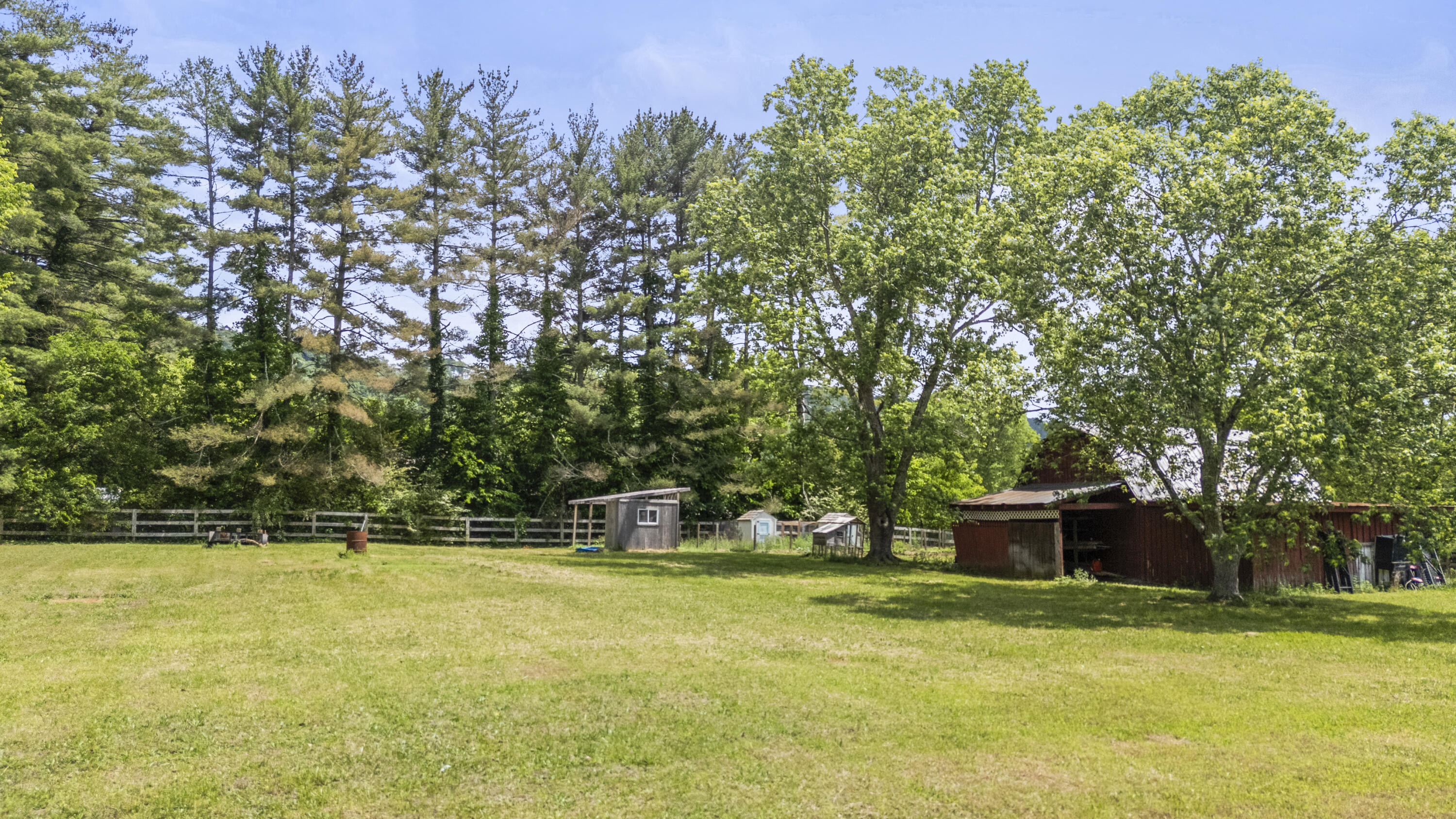 9035 Pleasant Lane