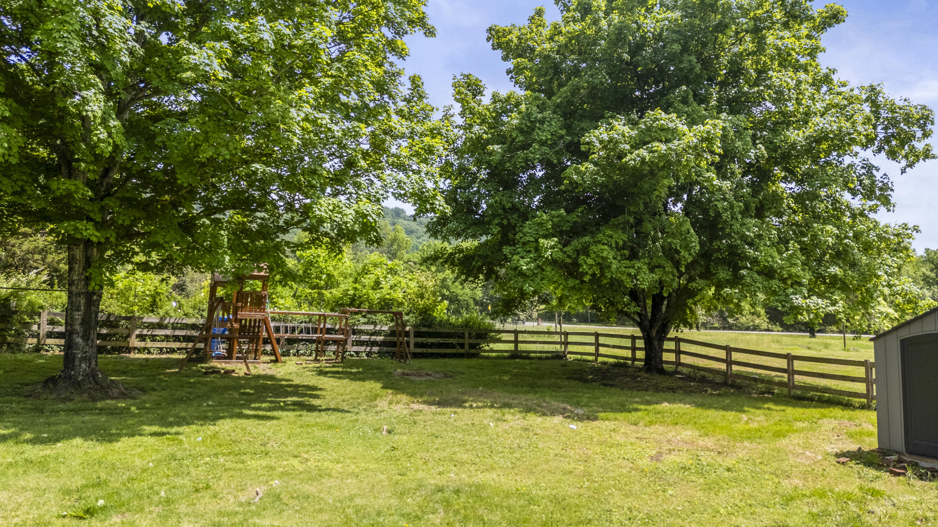 9035 Pleasant Lane
