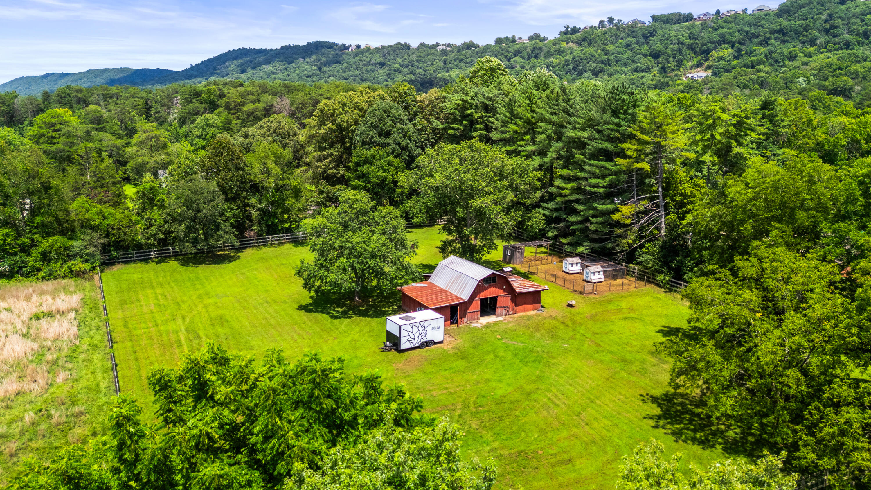 9035 Pleasant Lane