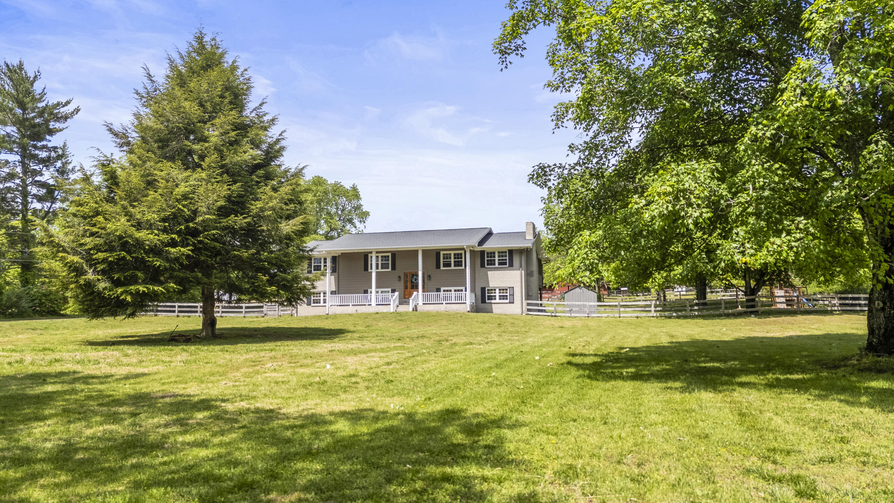 9035 Pleasant Lane