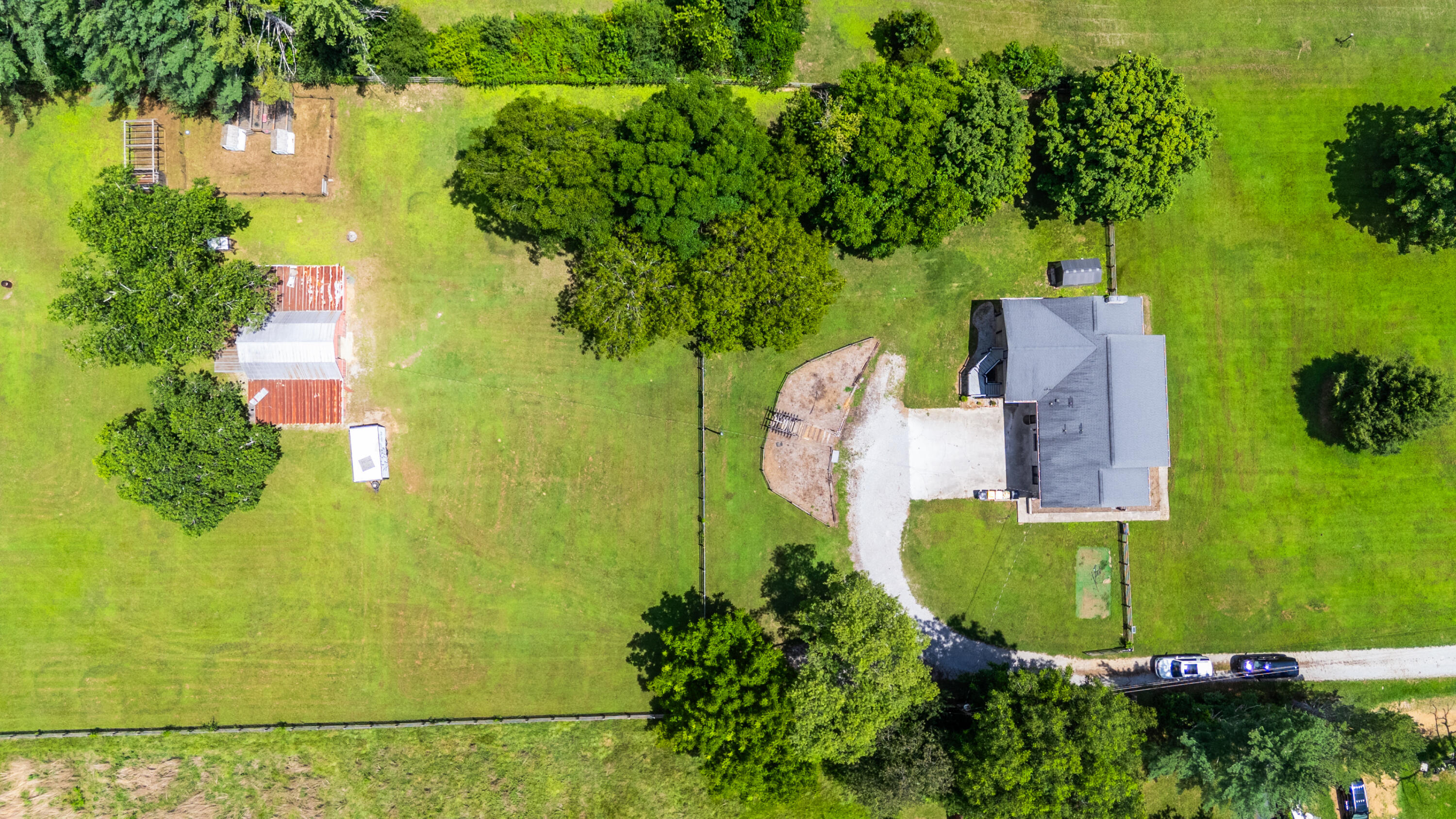9035 Pleasant Lane