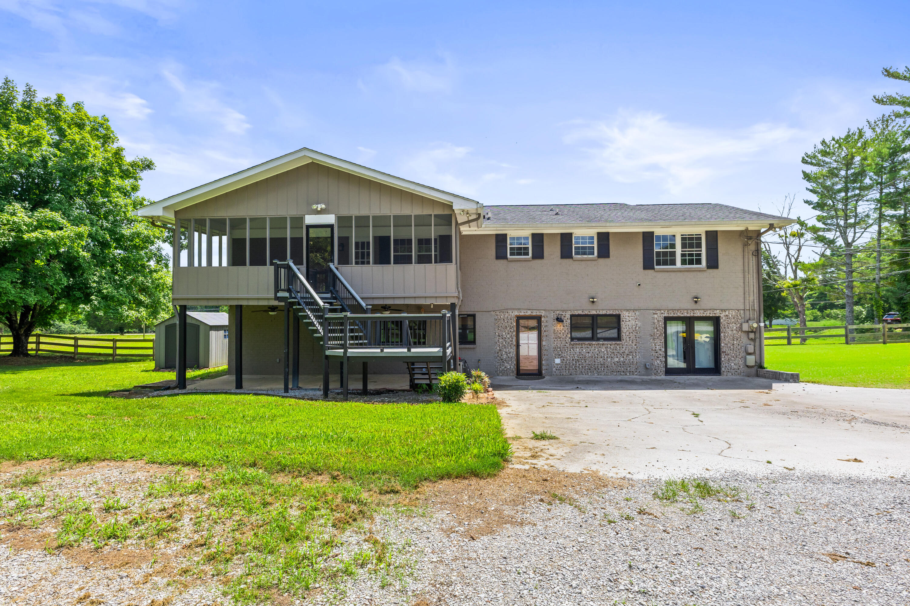 9035 Pleasant Lane