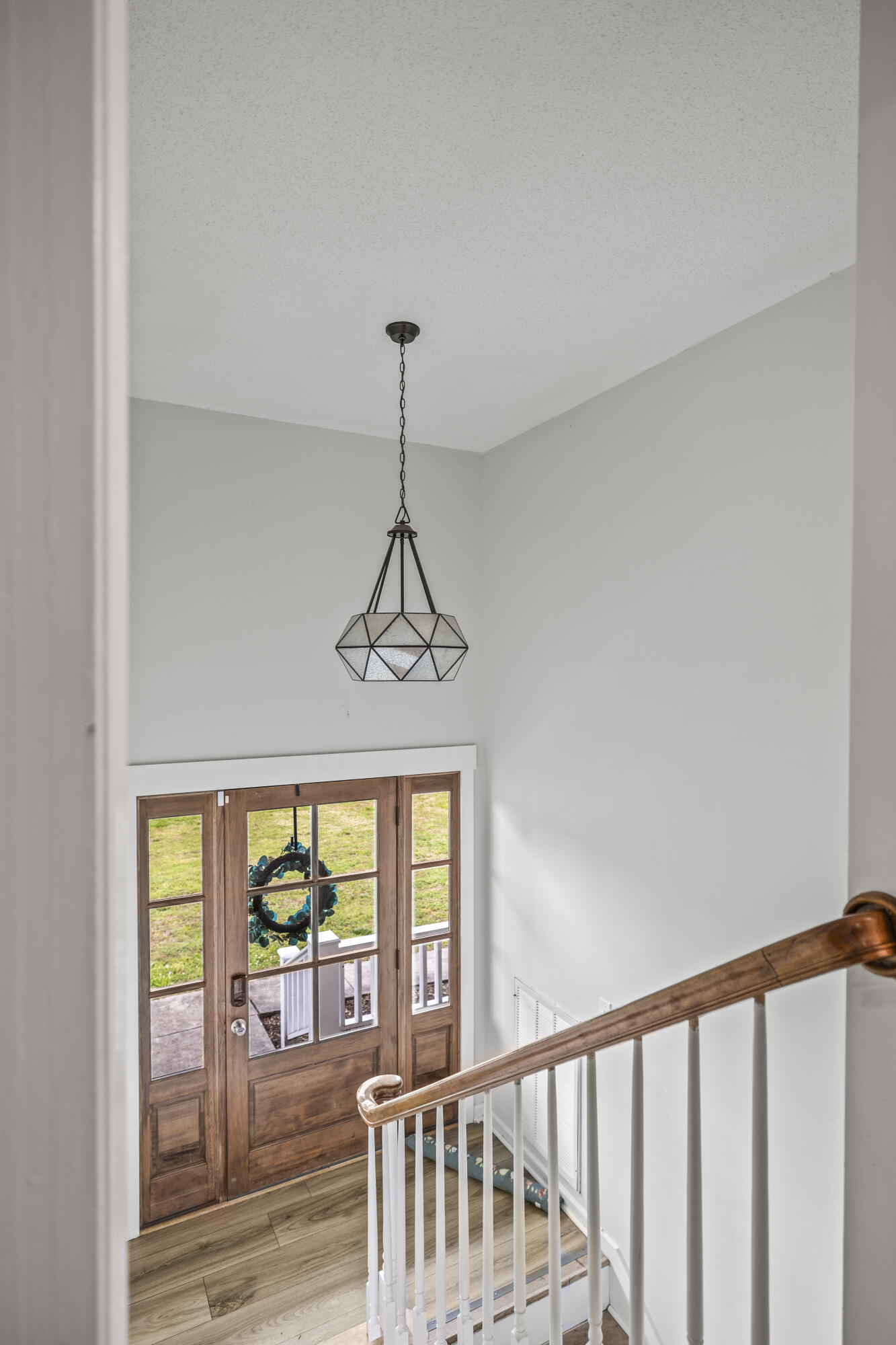 9035 Pleasant Lane