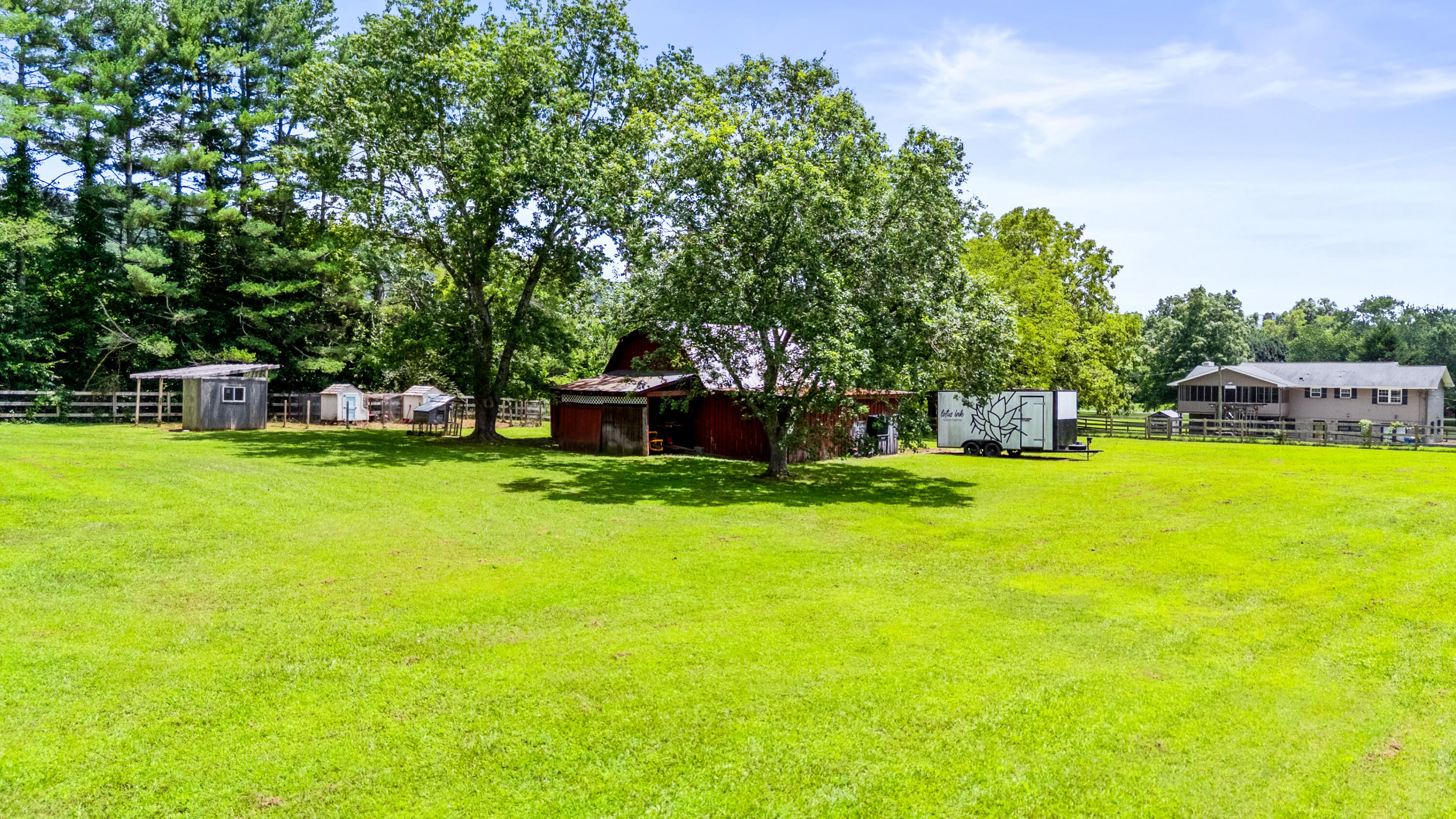9035 Pleasant Lane