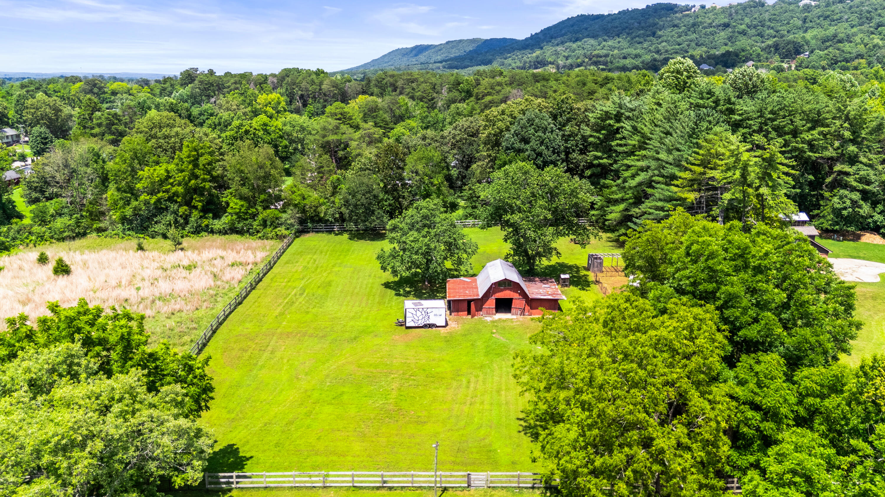 9035 Pleasant Lane