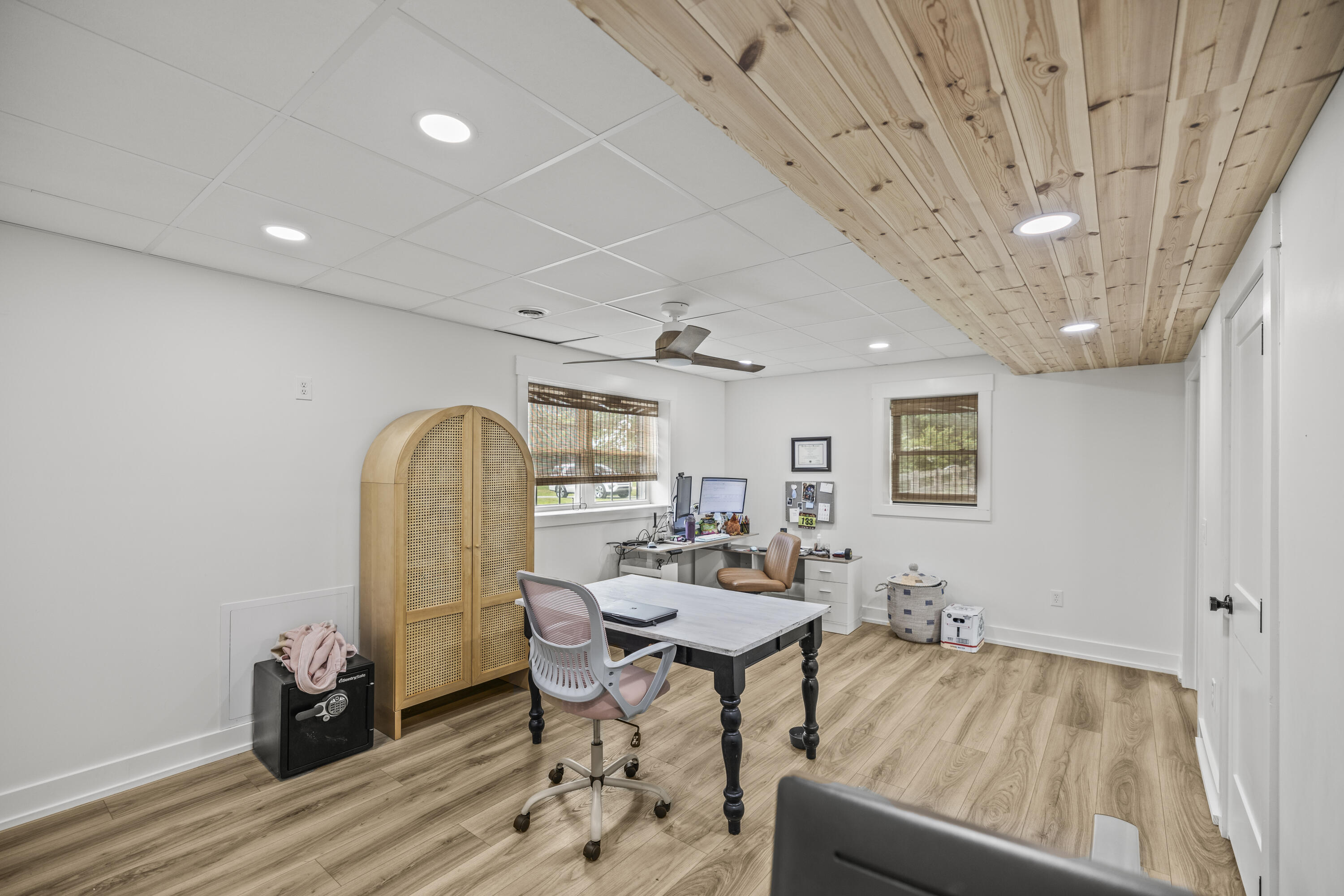 9035 Pleasant Lane