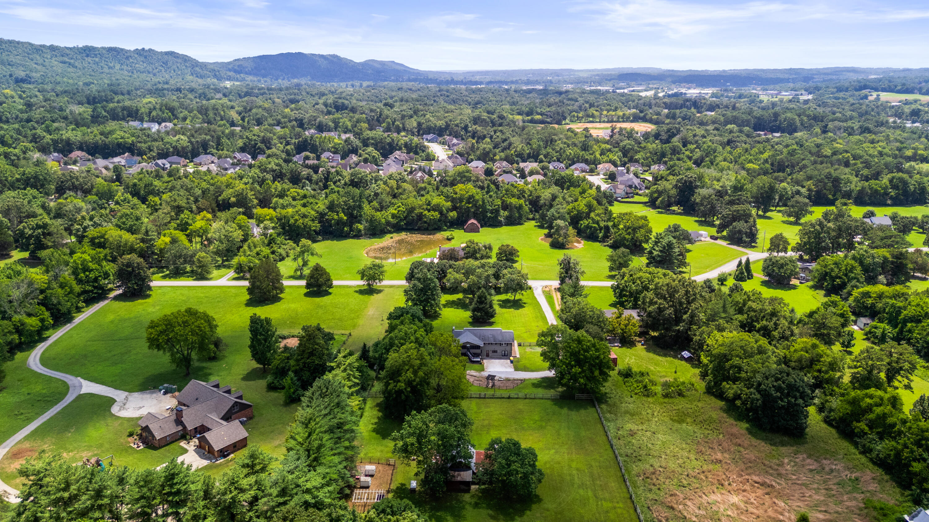 9035 Pleasant Lane
