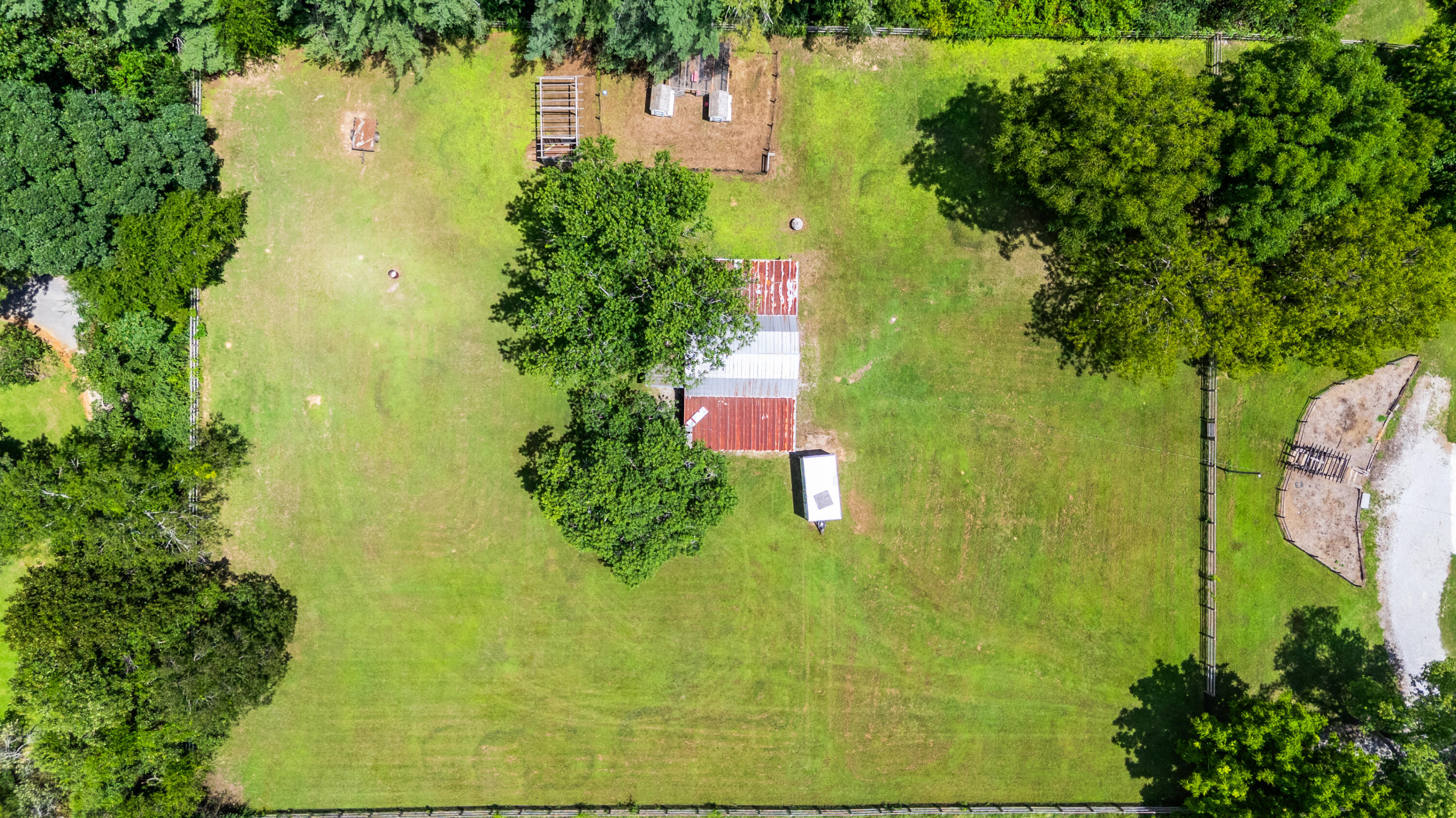 9035 Pleasant Lane