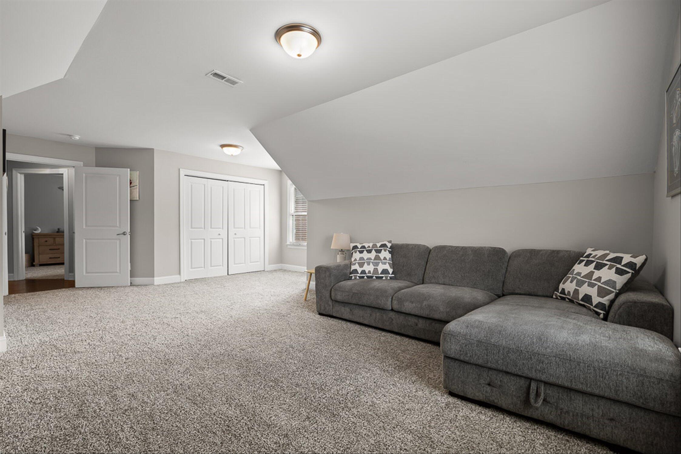 7997 Hampton Cove Drive
