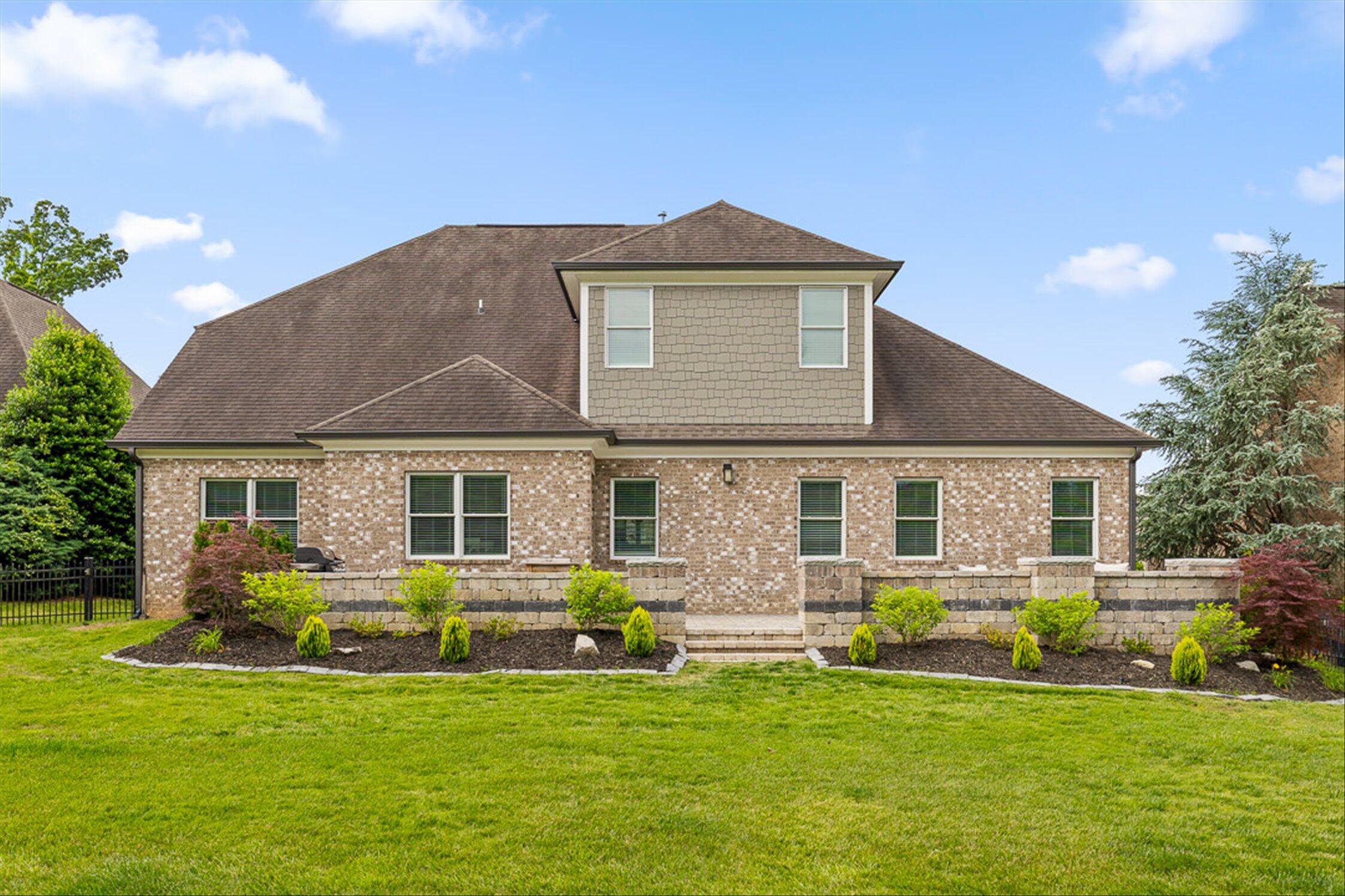7997 Hampton Cove Drive