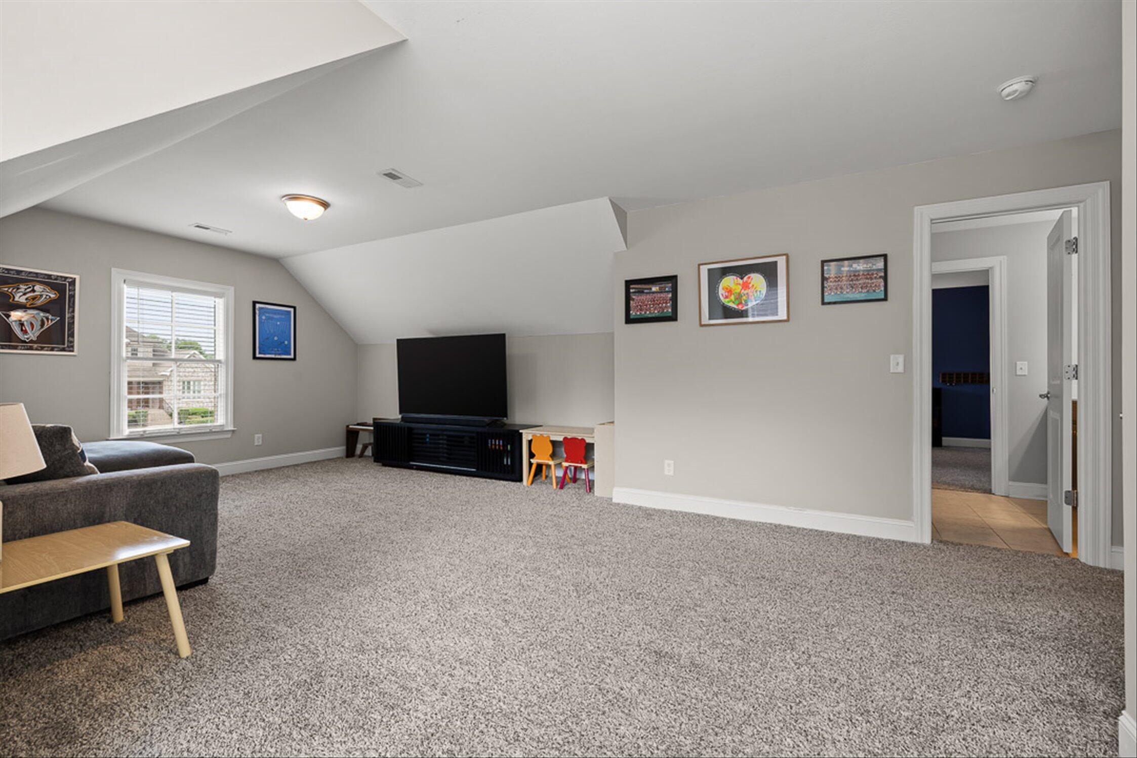7997 Hampton Cove Drive