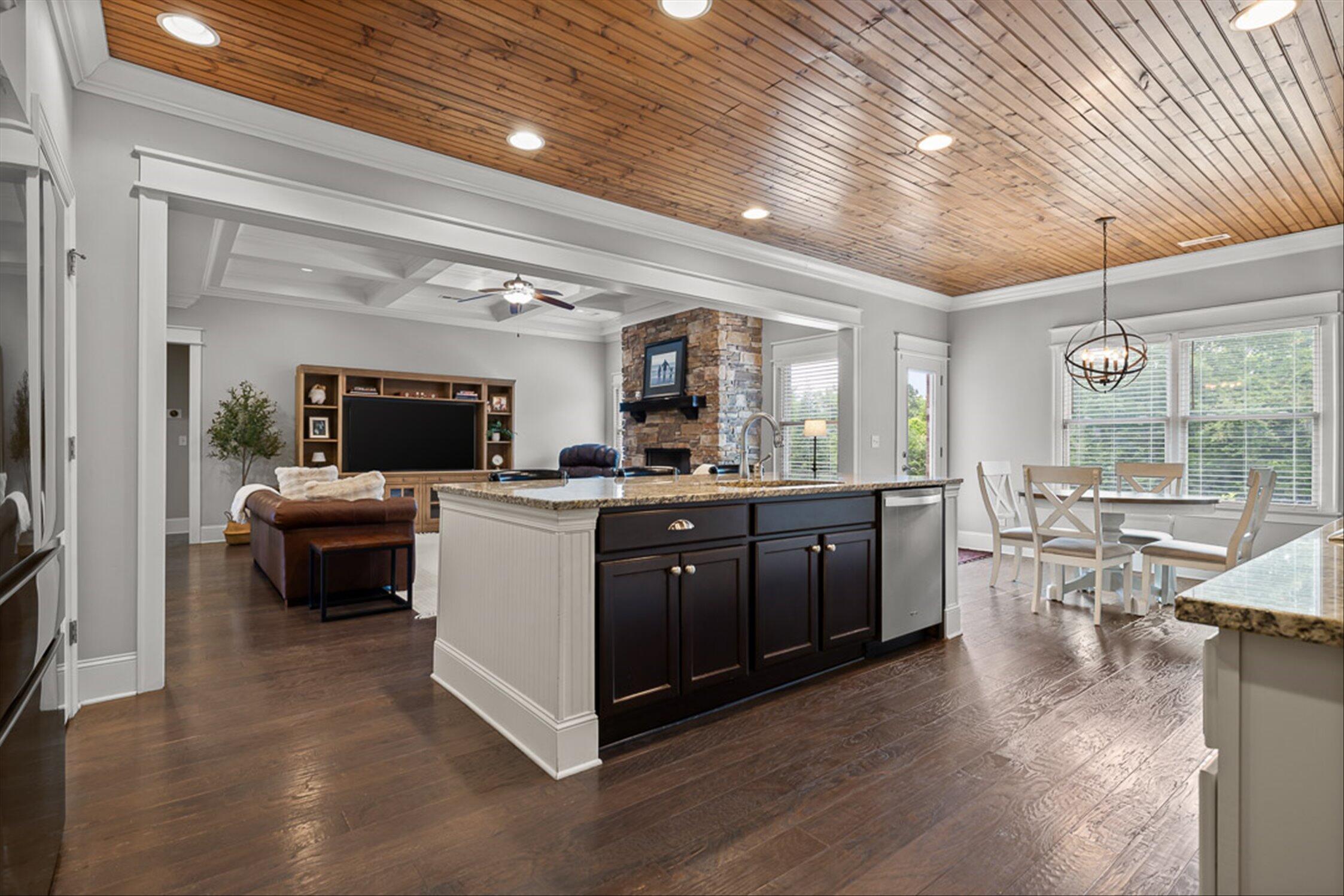 7997 Hampton Cove Drive