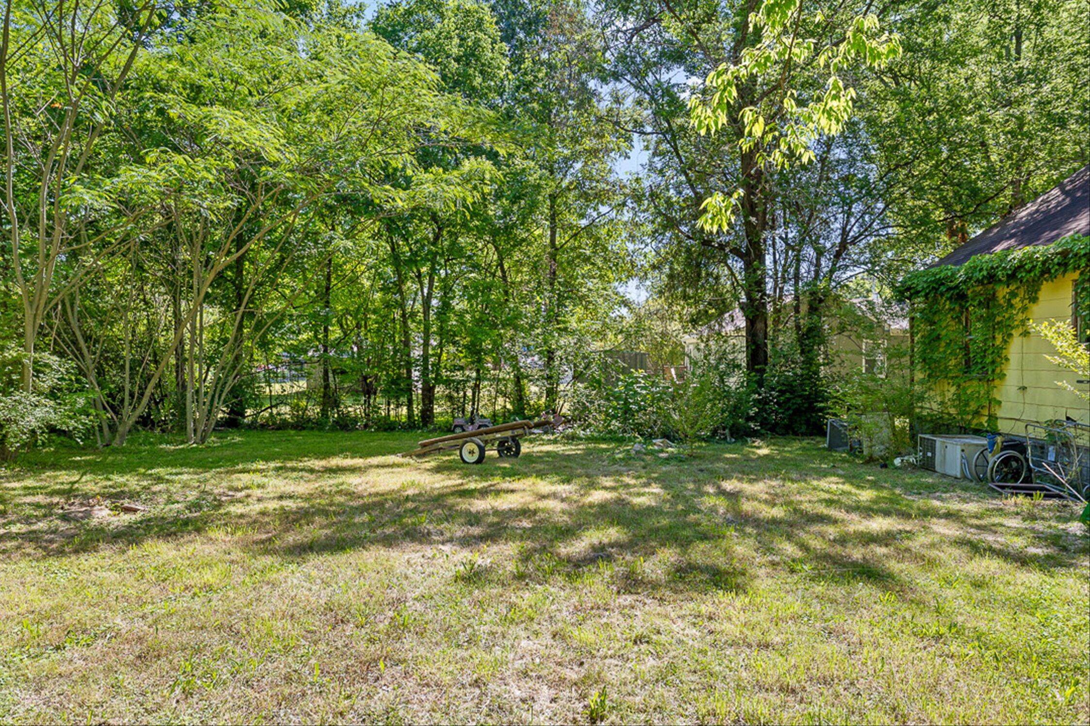 591 W Cloud Springs Road