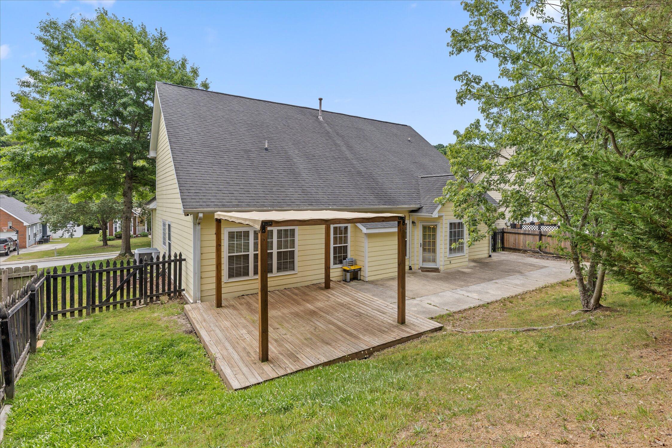 5775 Crooked Creek Drive