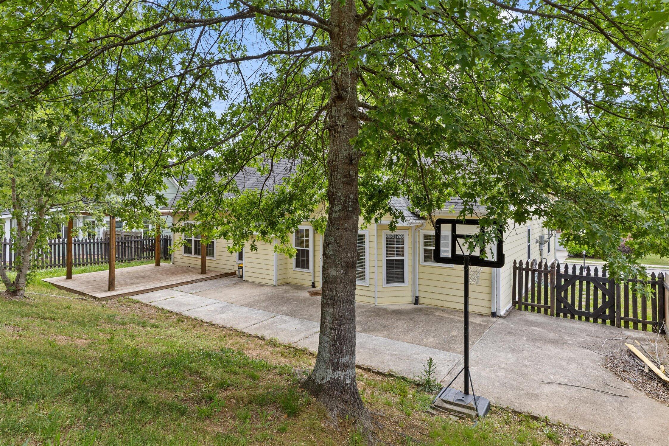 5775 Crooked Creek Drive
